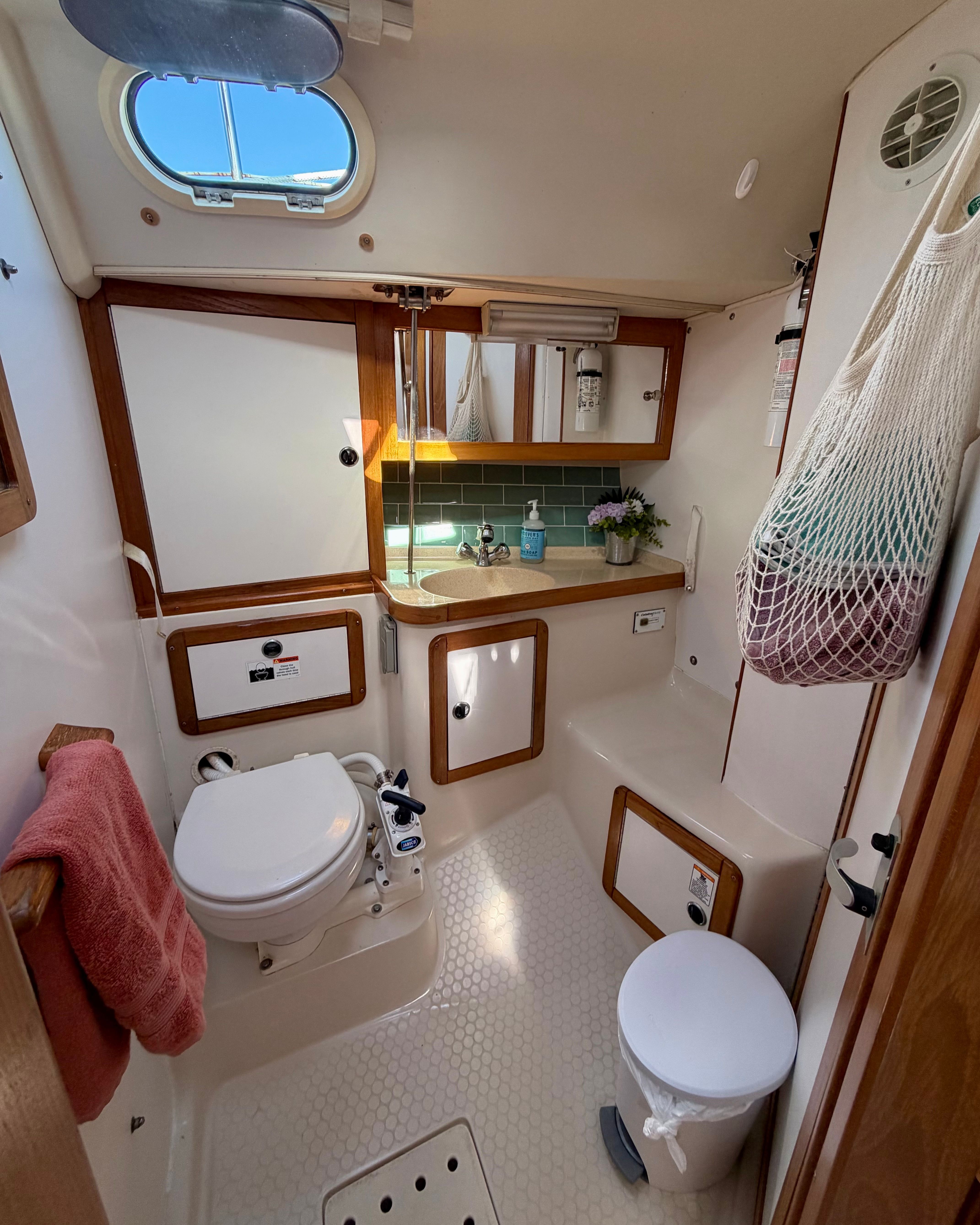 2001 Catalina 36 MkII - 9