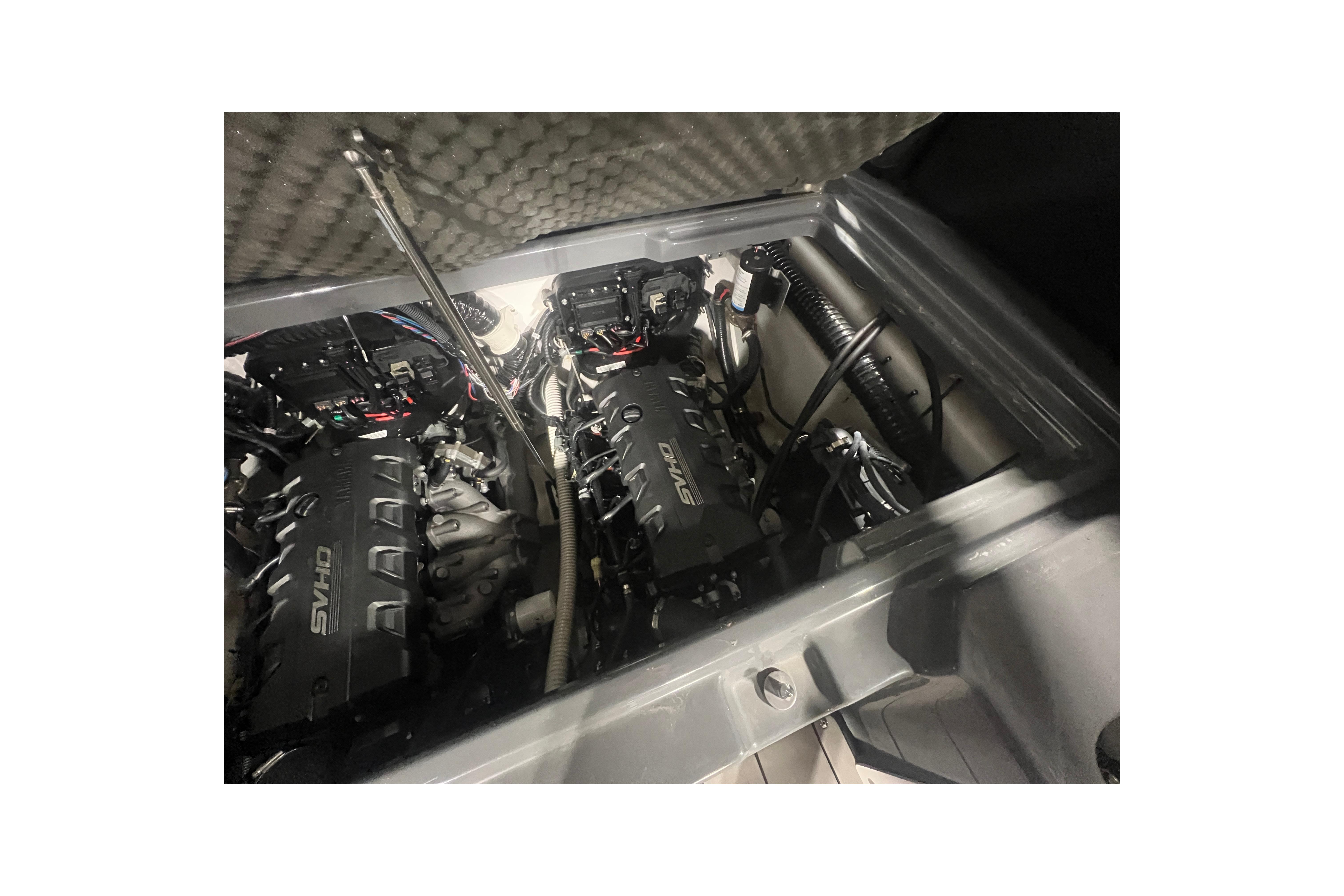 2021 Yamaha Boats 255XD engine compartment with dual SVHO engines.