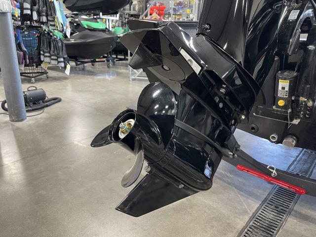 2026 Tracker Super Guide V 16 T - 6