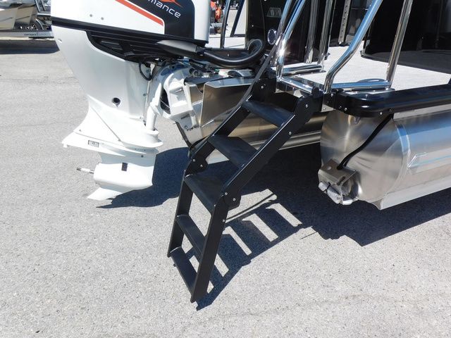 2026 Avalon Catalina Quad Lounger 25 FT - 11