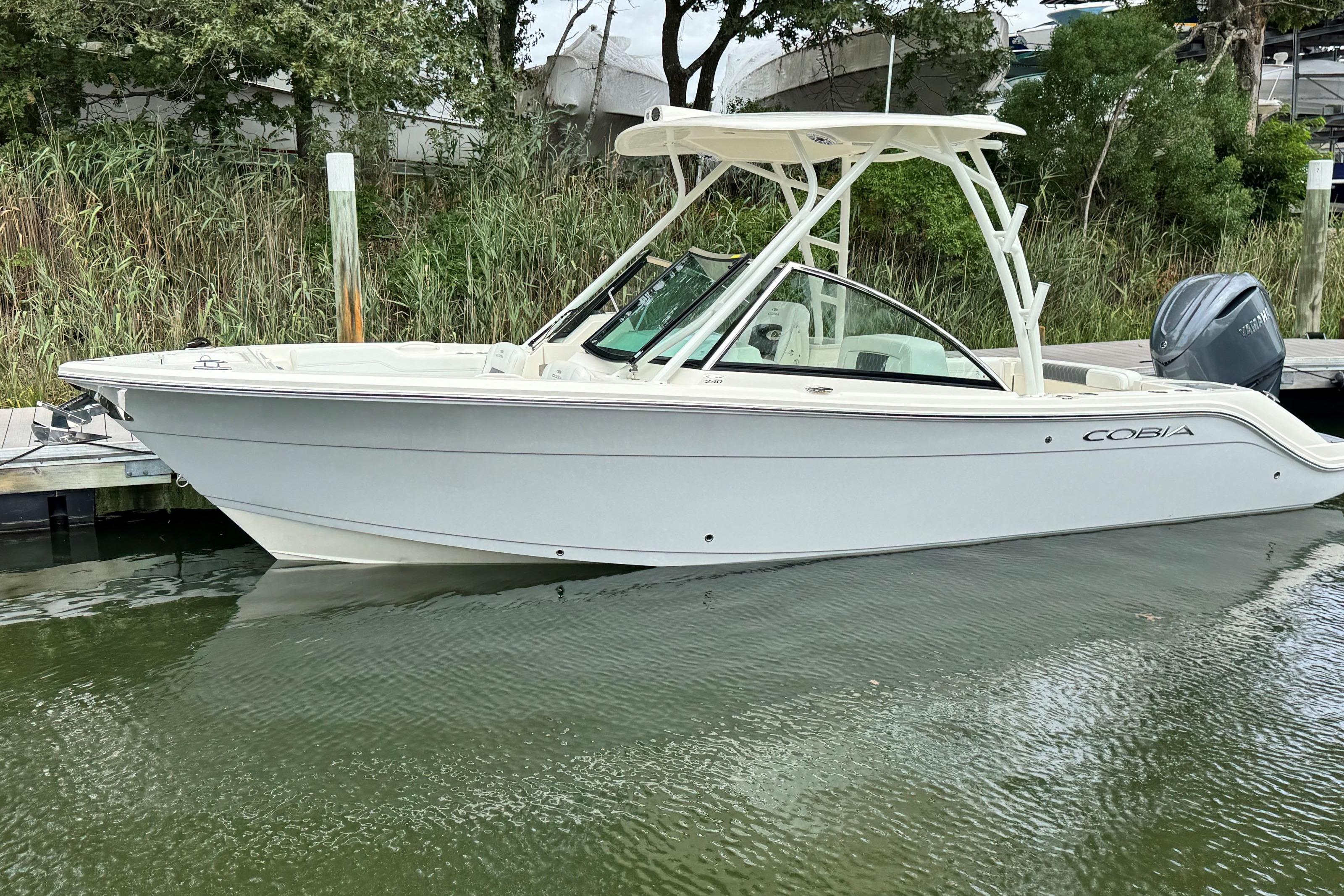 2026 Cobia 240 Dual Console