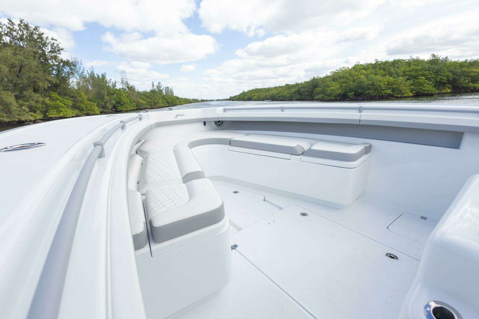 2026 Yellowfin 42 Offshore - Image 11