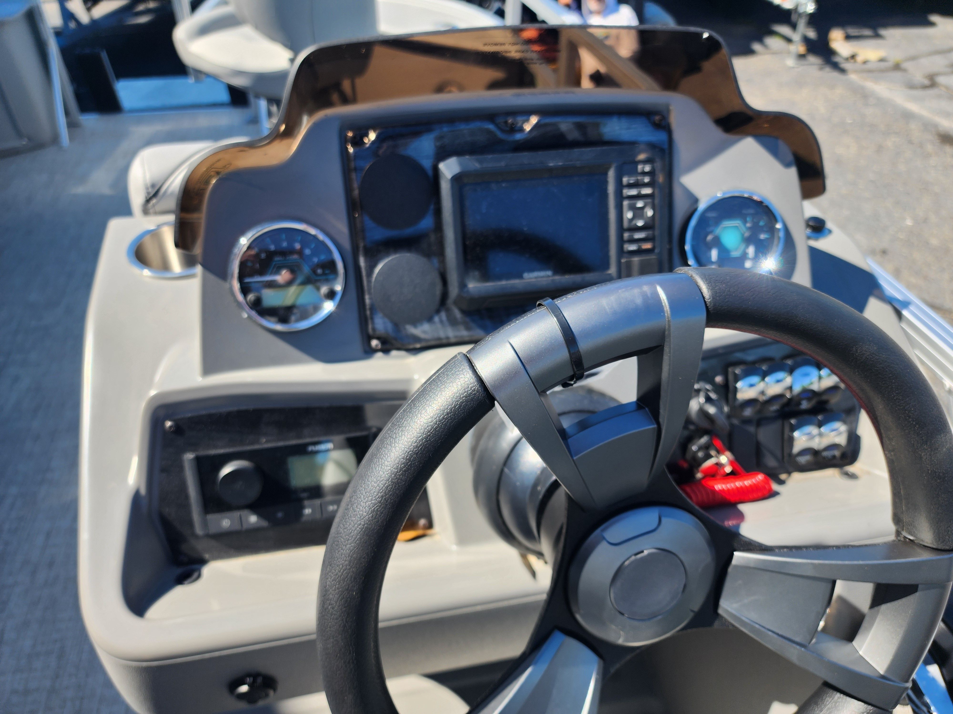2026 Avalon Venture 85 Quad Fish - 21' - 16