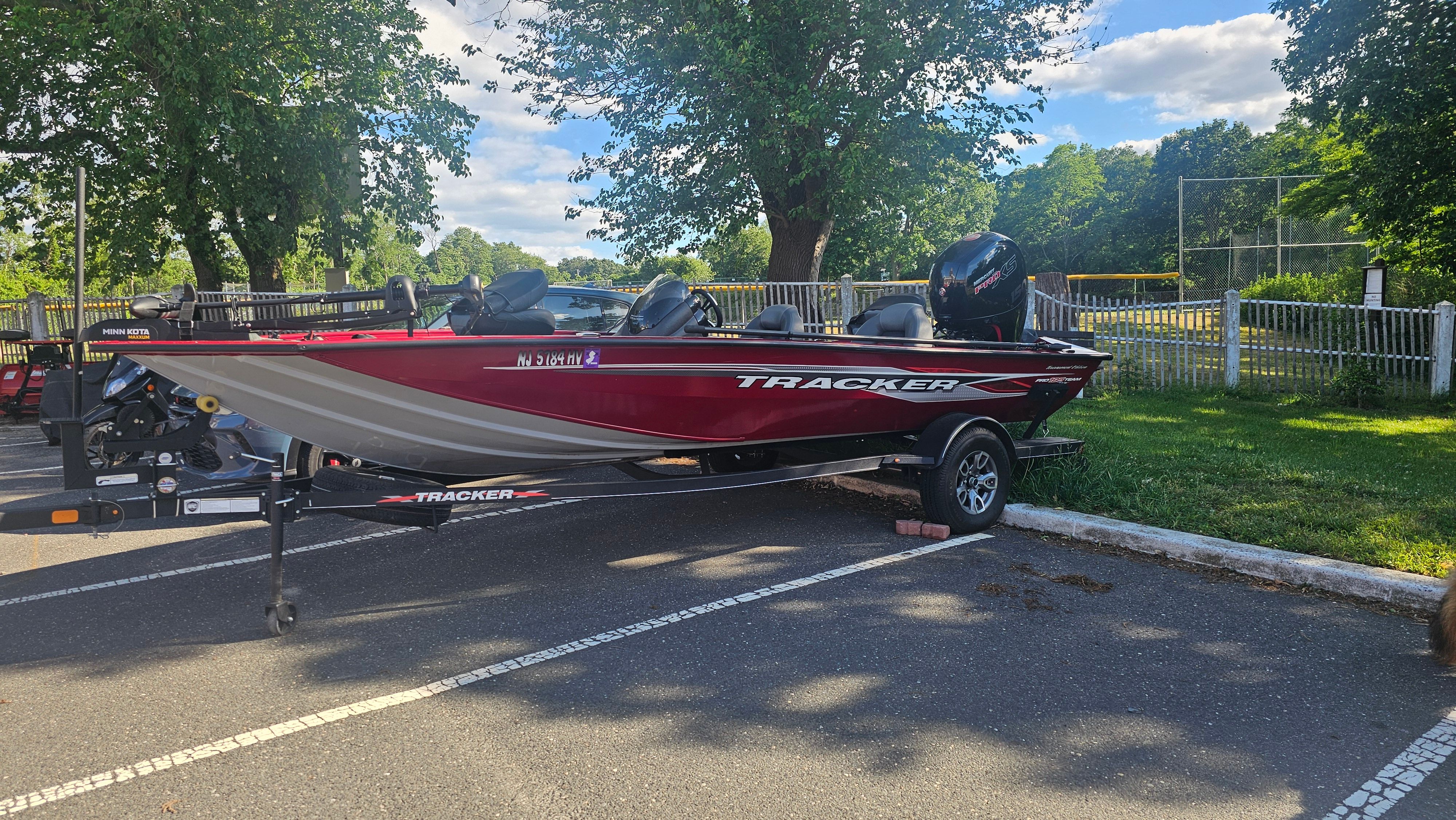 2022 Bass Tracker Pro Team 195 TXW