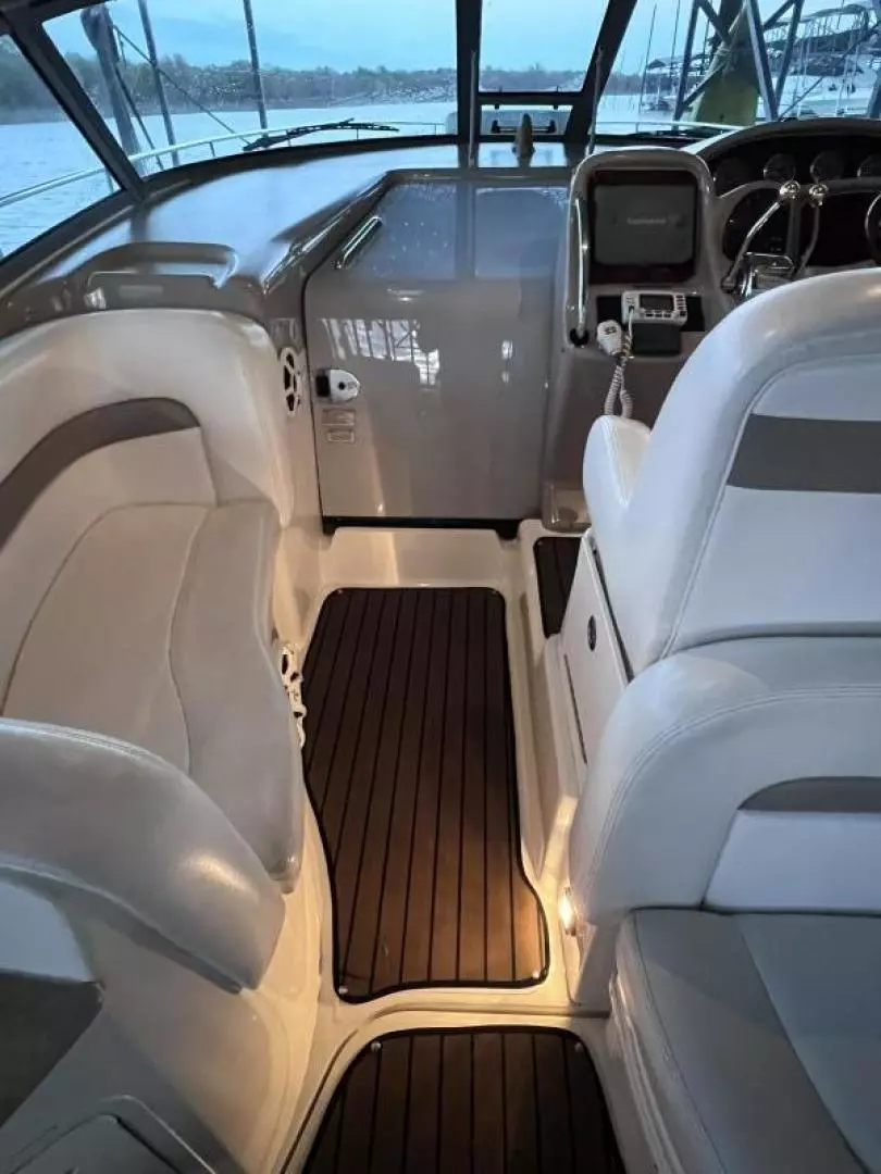 2005 Sea Ray Sundancer 320 - Image 37