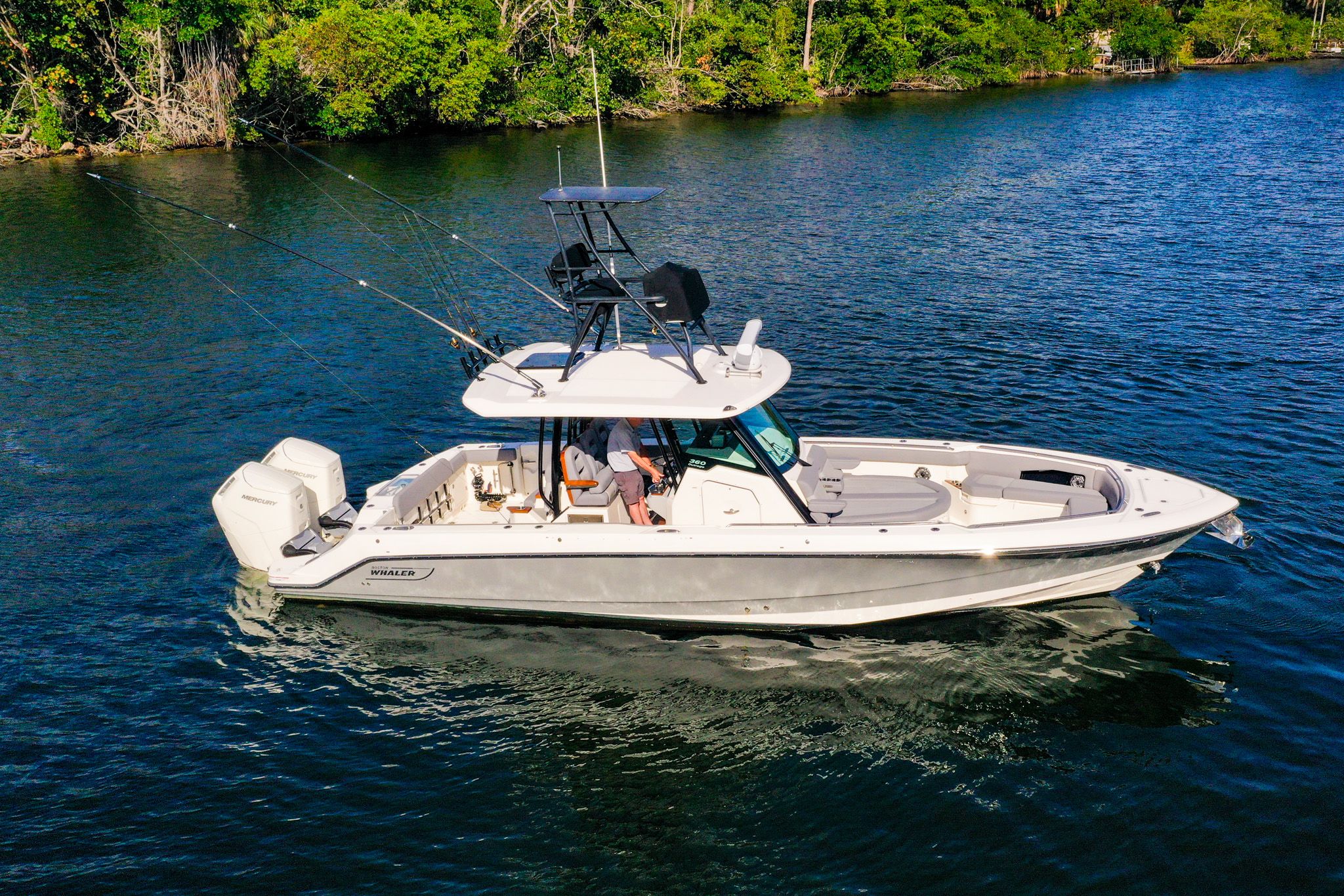 2023 Boston Whaler 360 Outrage