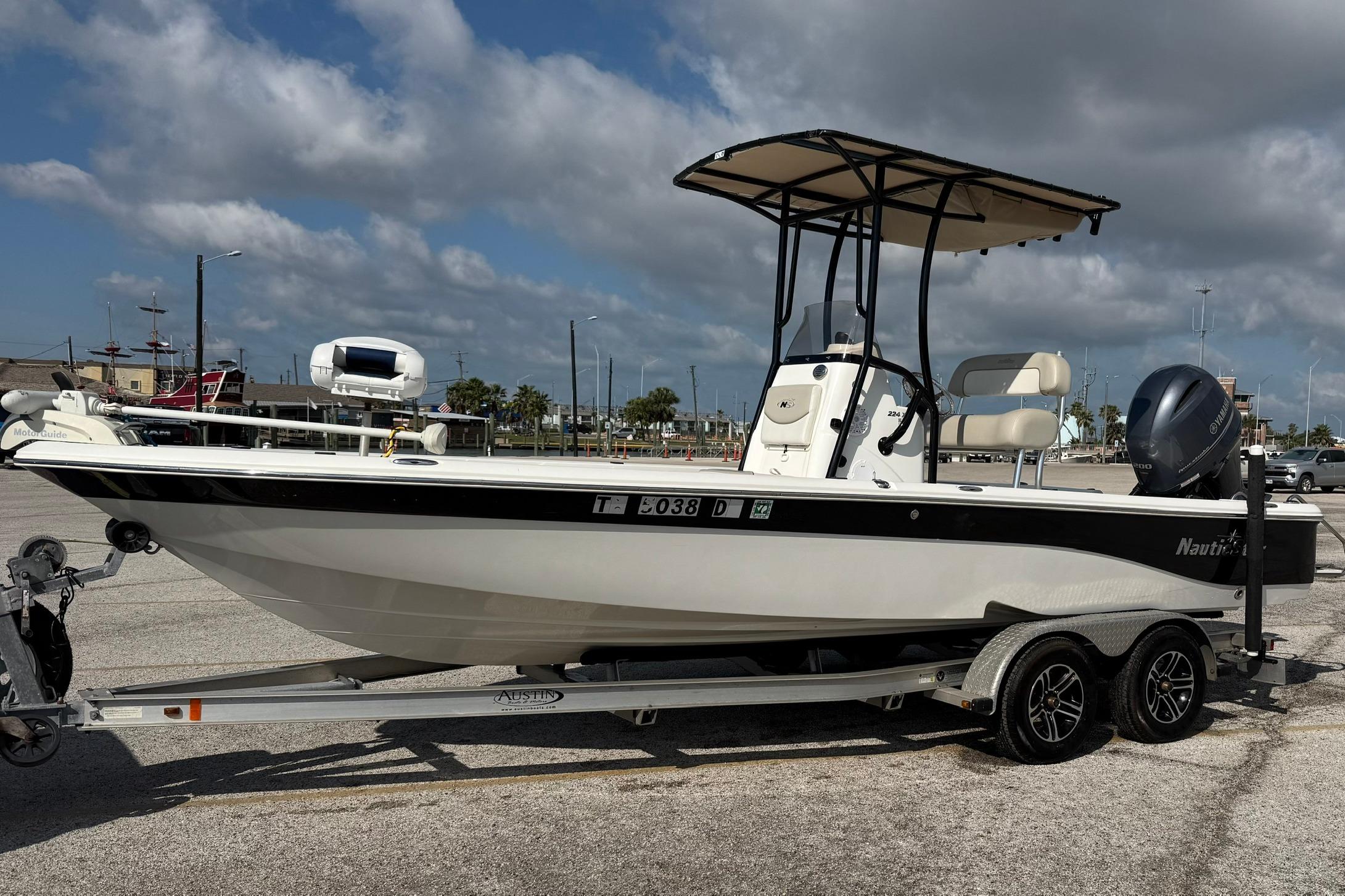 2015 NauticStar 224 XTS