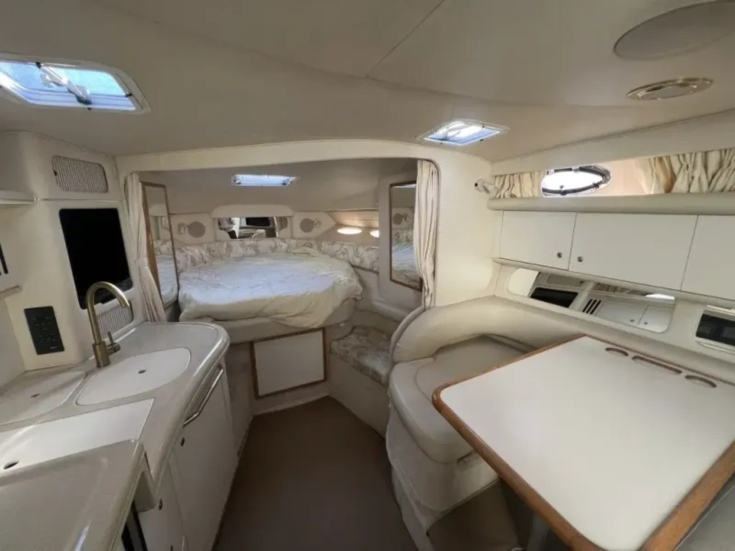 1999 Sea Ray Sundancer 340 - Image 13