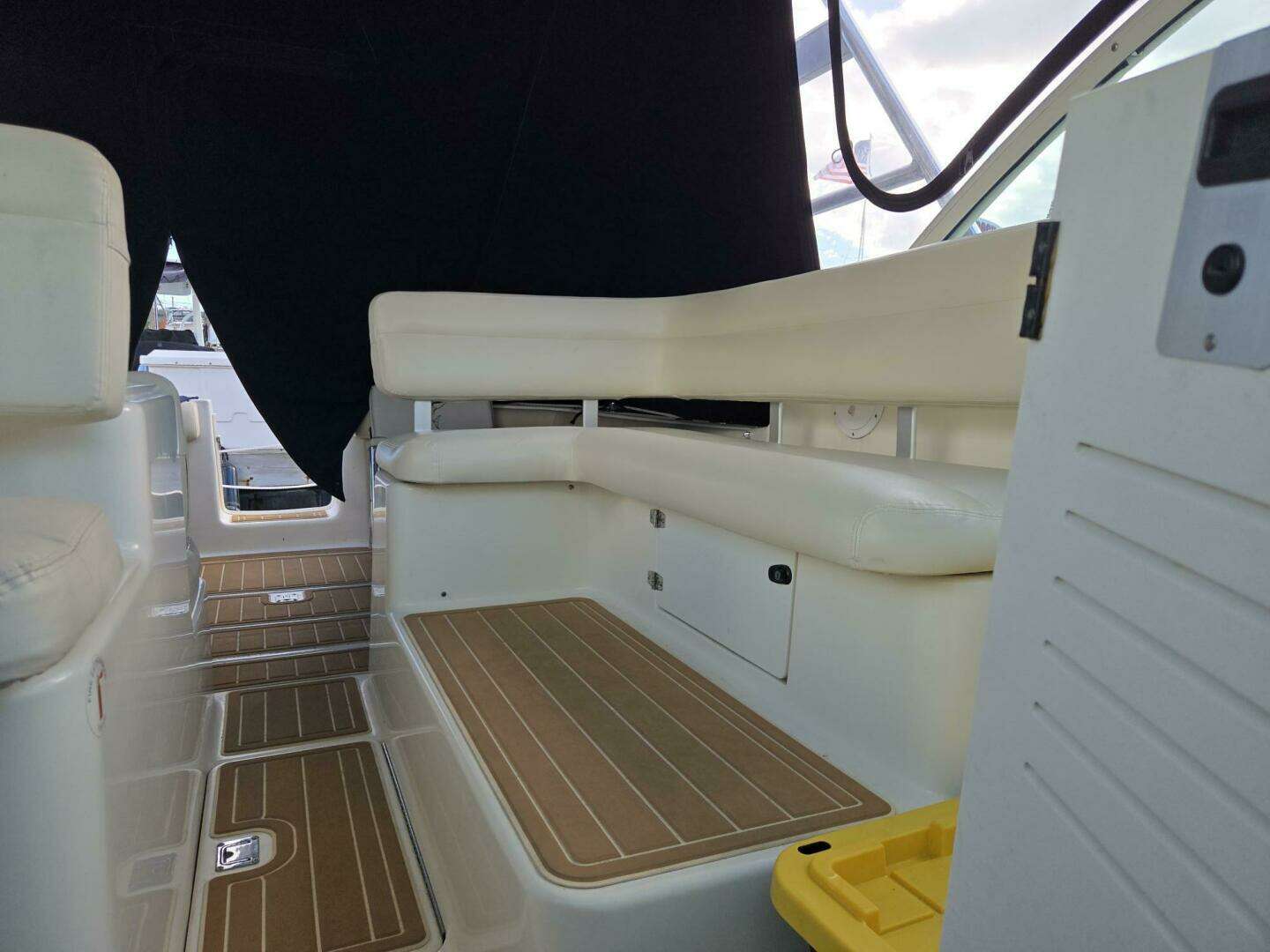 1998 Tiara Yachts Coronet - Image 10