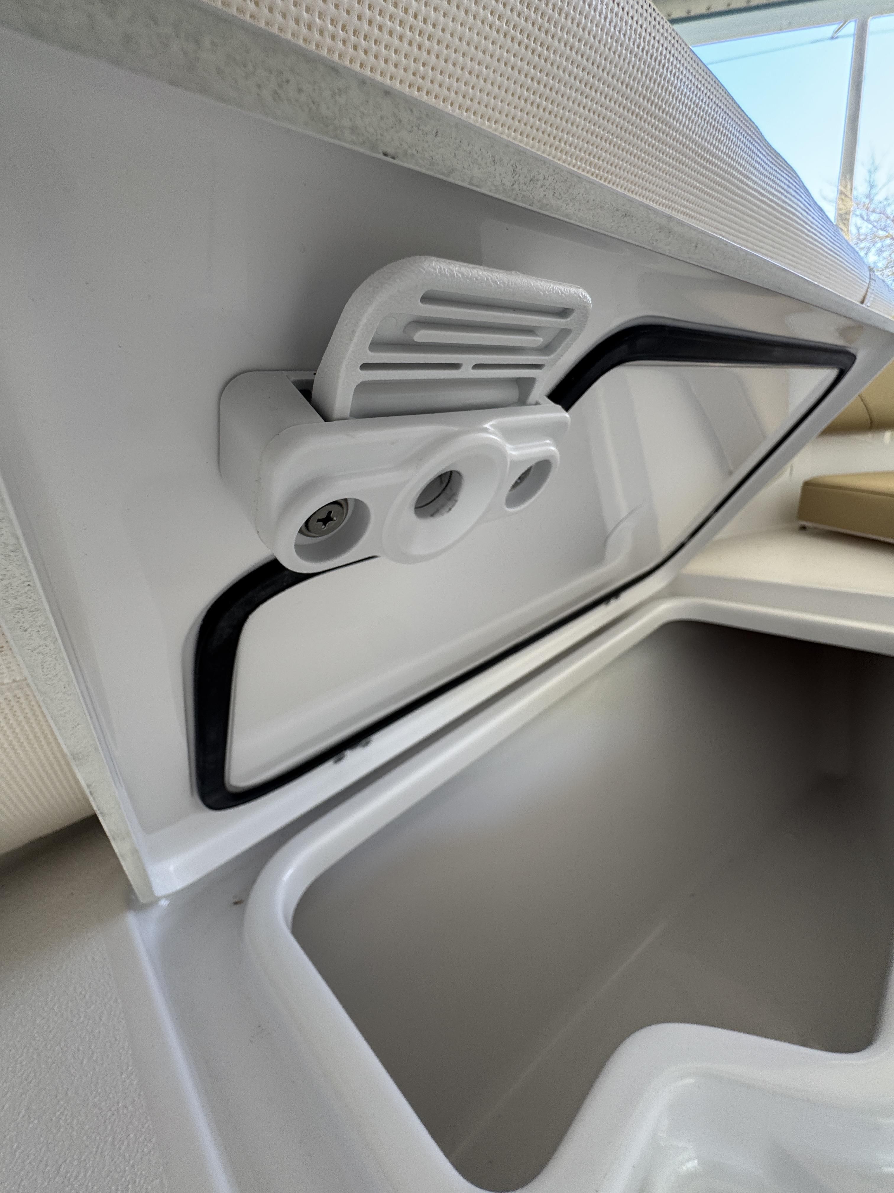 2026 Sportsman Heritage 231 Center Console - 18
