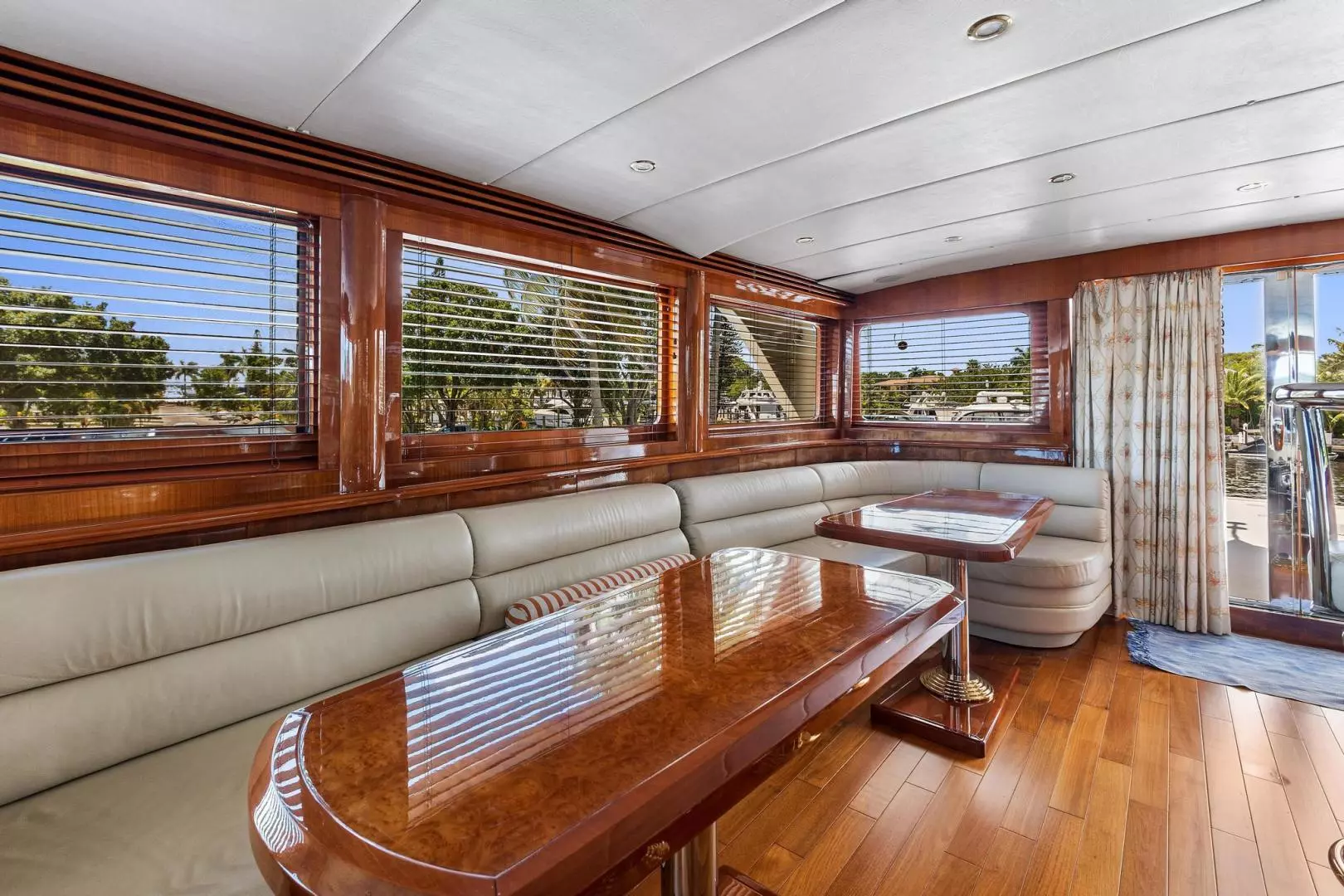 2006 Jefferson Starship Pilothouse - Image 27