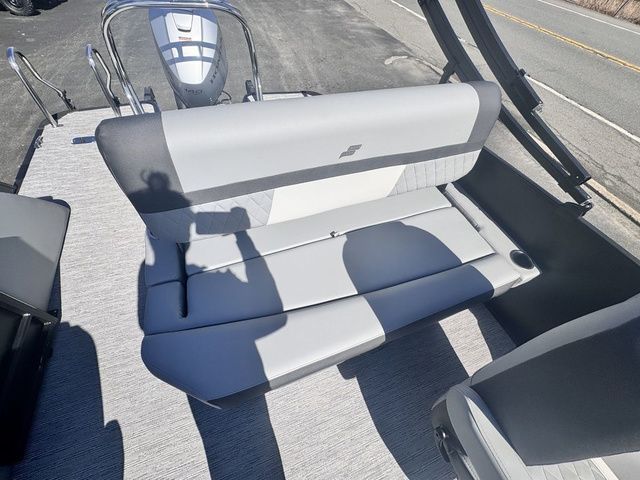 2026 Starcraft EXS 1 Q DH Tri-Toon Includes 140hp and Trailer - 16