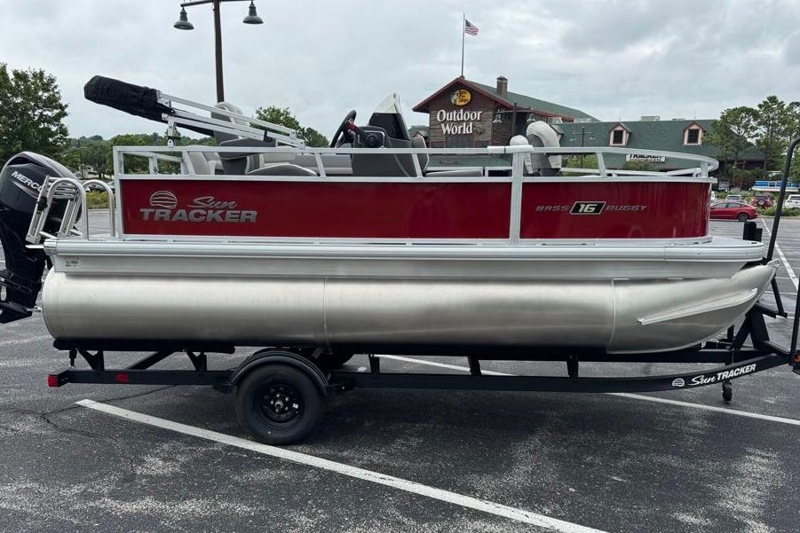 2026 Sun Tracker Bass Buggy 16 XL Select
