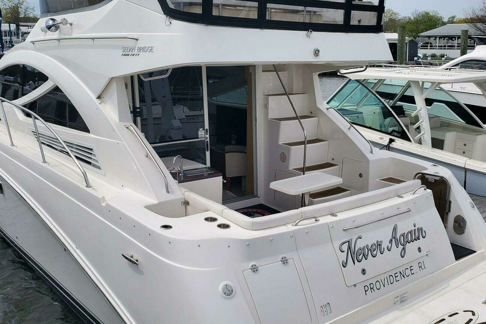 2012 Sea Ray 450 Sedan Bridge - Image 4