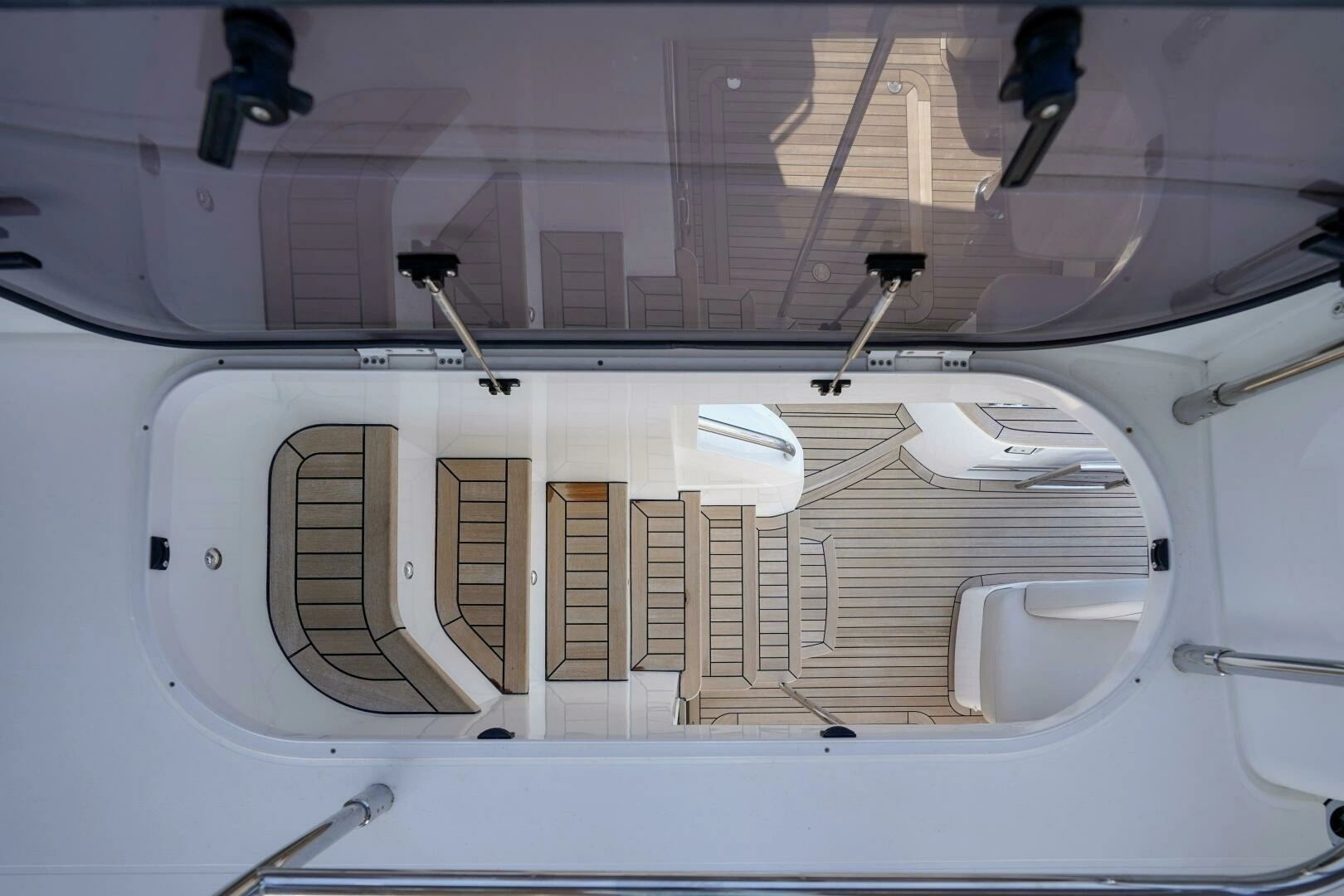2021 Princess F50 - Image 37