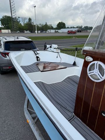 1978 Boston Whaler 17 Montauk - 3
