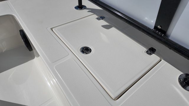 2026 Spyder FX17 Flicker - 16