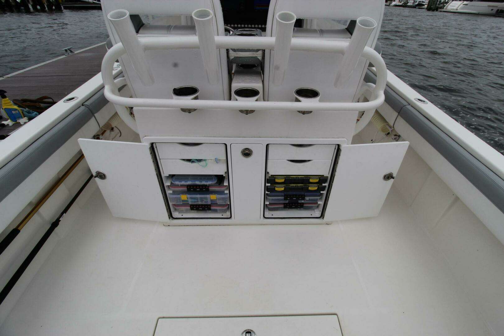 2020 Regulator — - Image 15