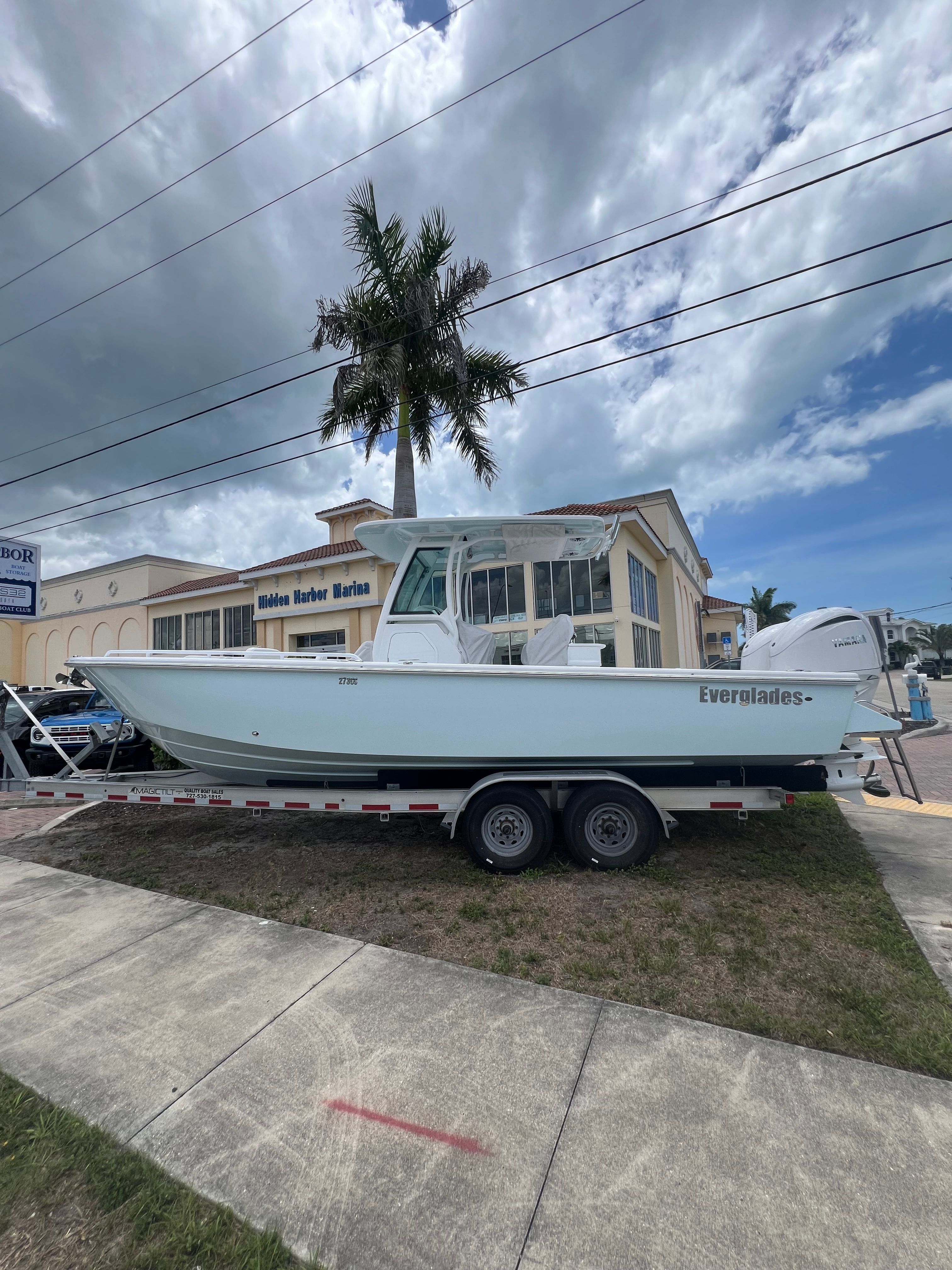 2026 Everglades 273 Center Console