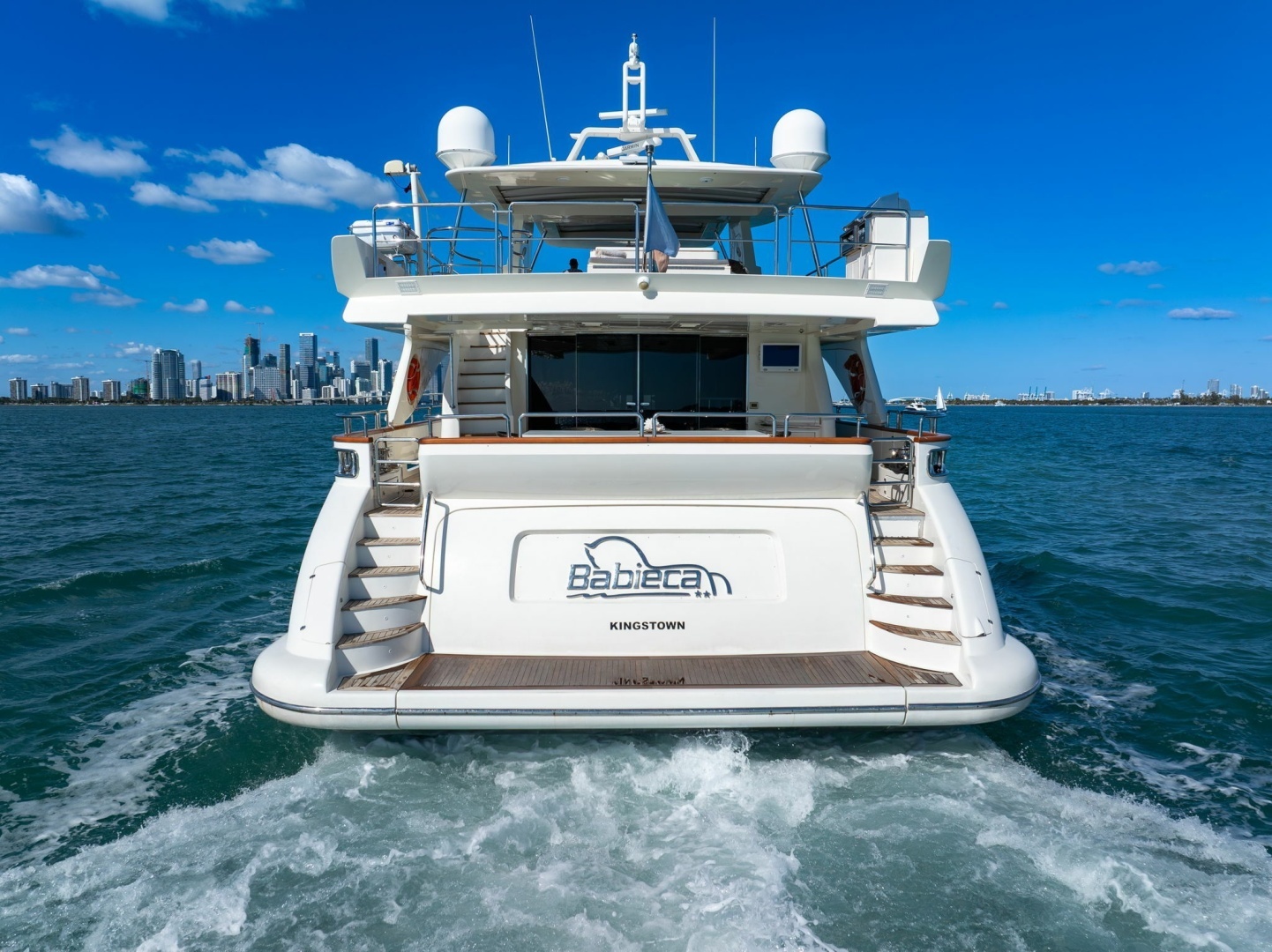 2005 Azimut 105 - Image 4
