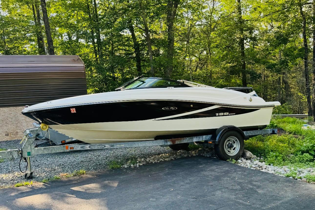 2013 Sea Ray 190 Sport