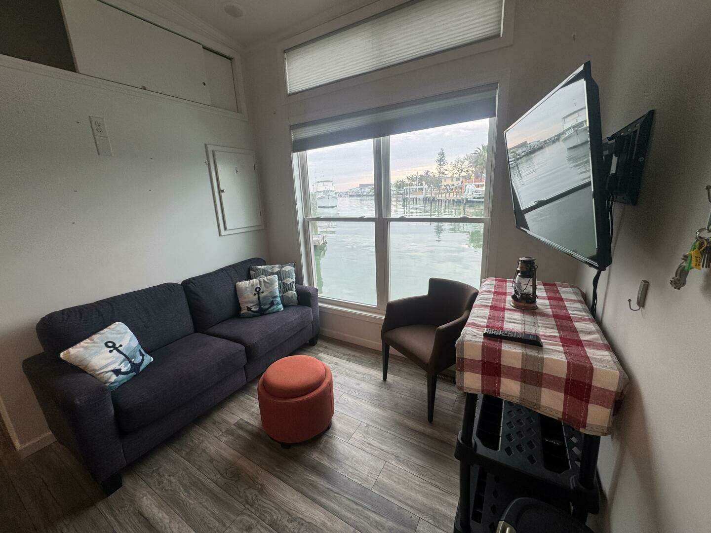 2019 Harbor Home Cozy Cottage 52' x 16' Tiny Boat - Image 32