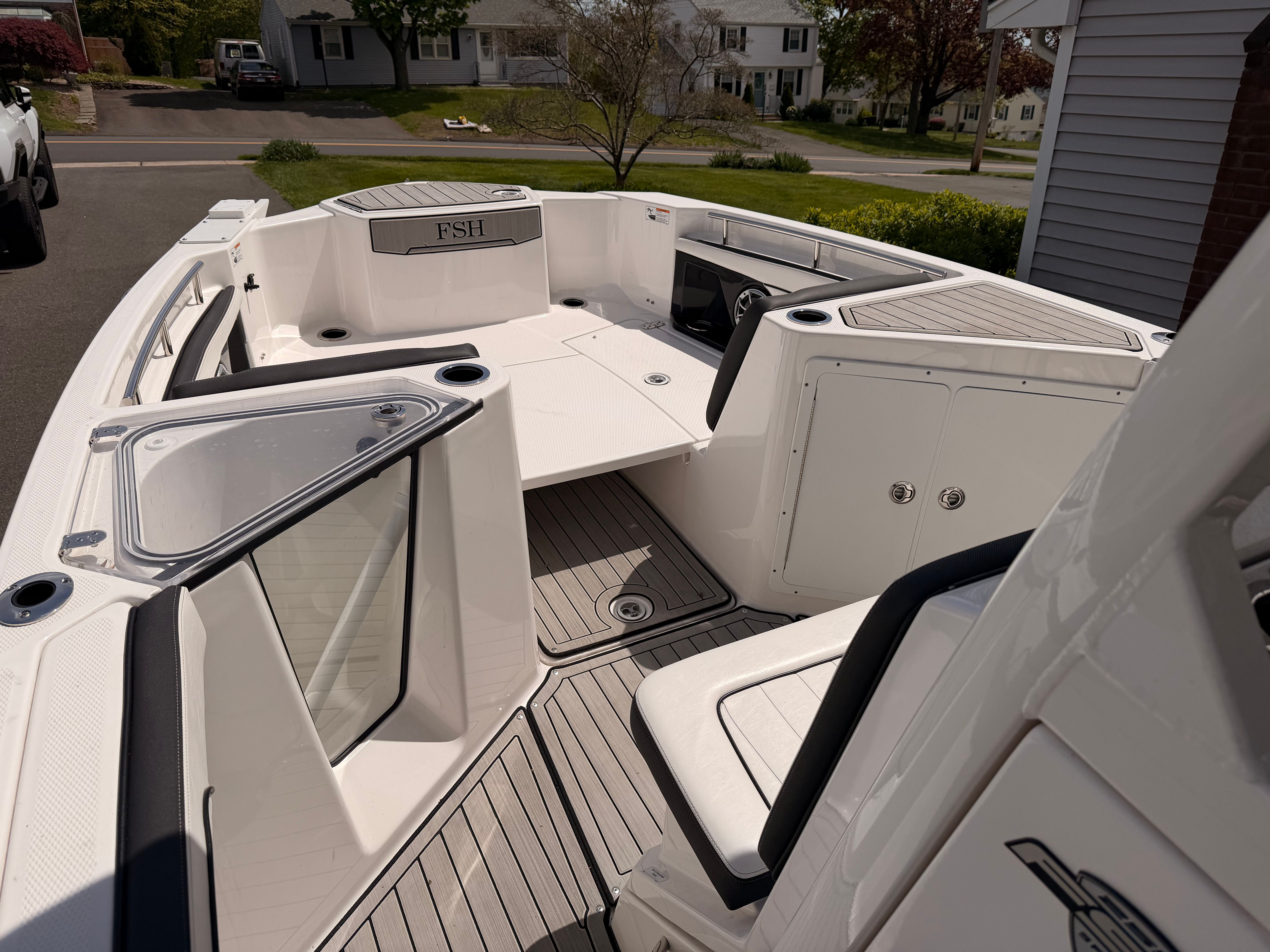 2022 Yamaha Boats 255 FSH Sport E - 14