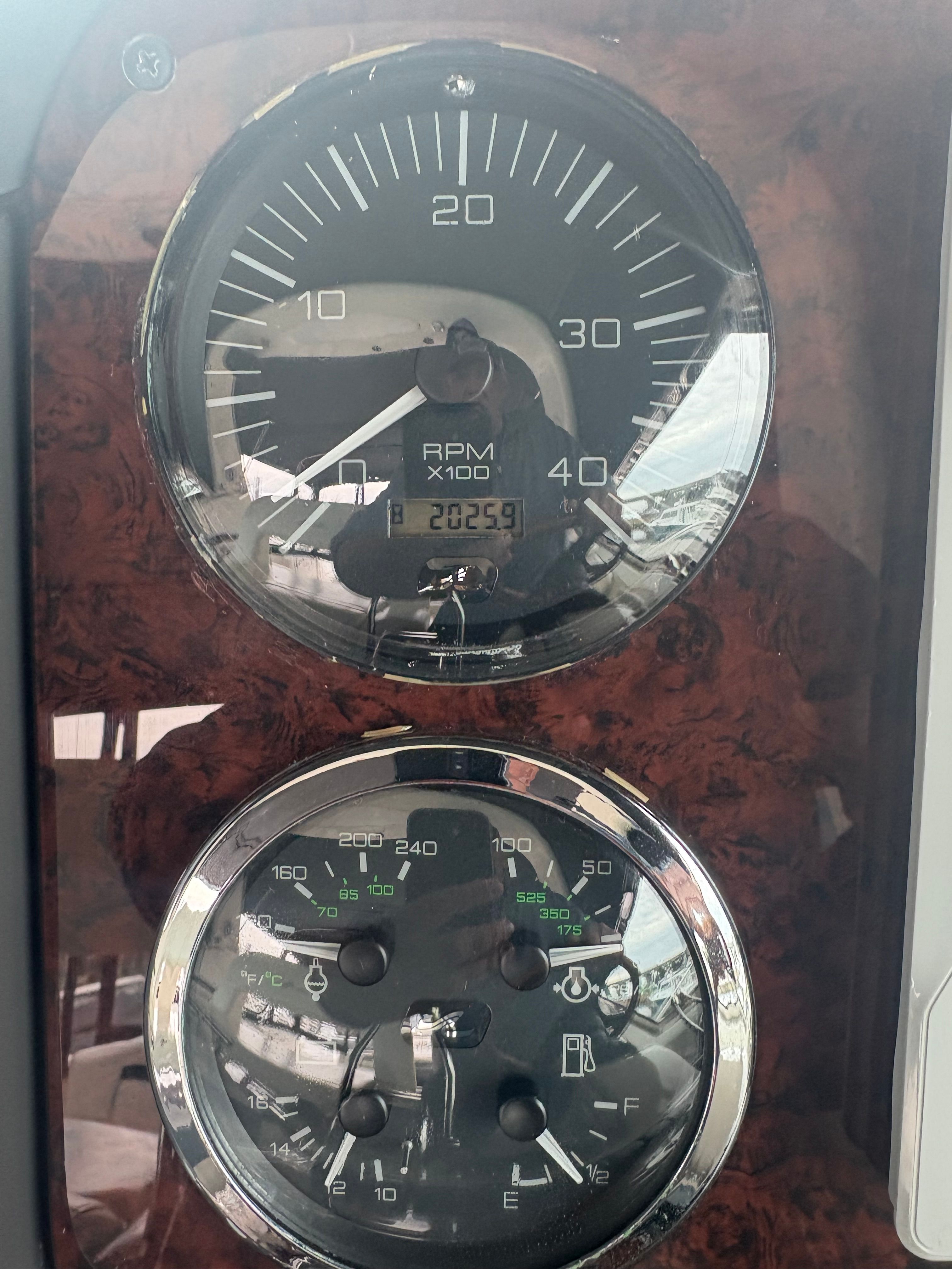 2003 Sea Ray 420 Sundancer - 22