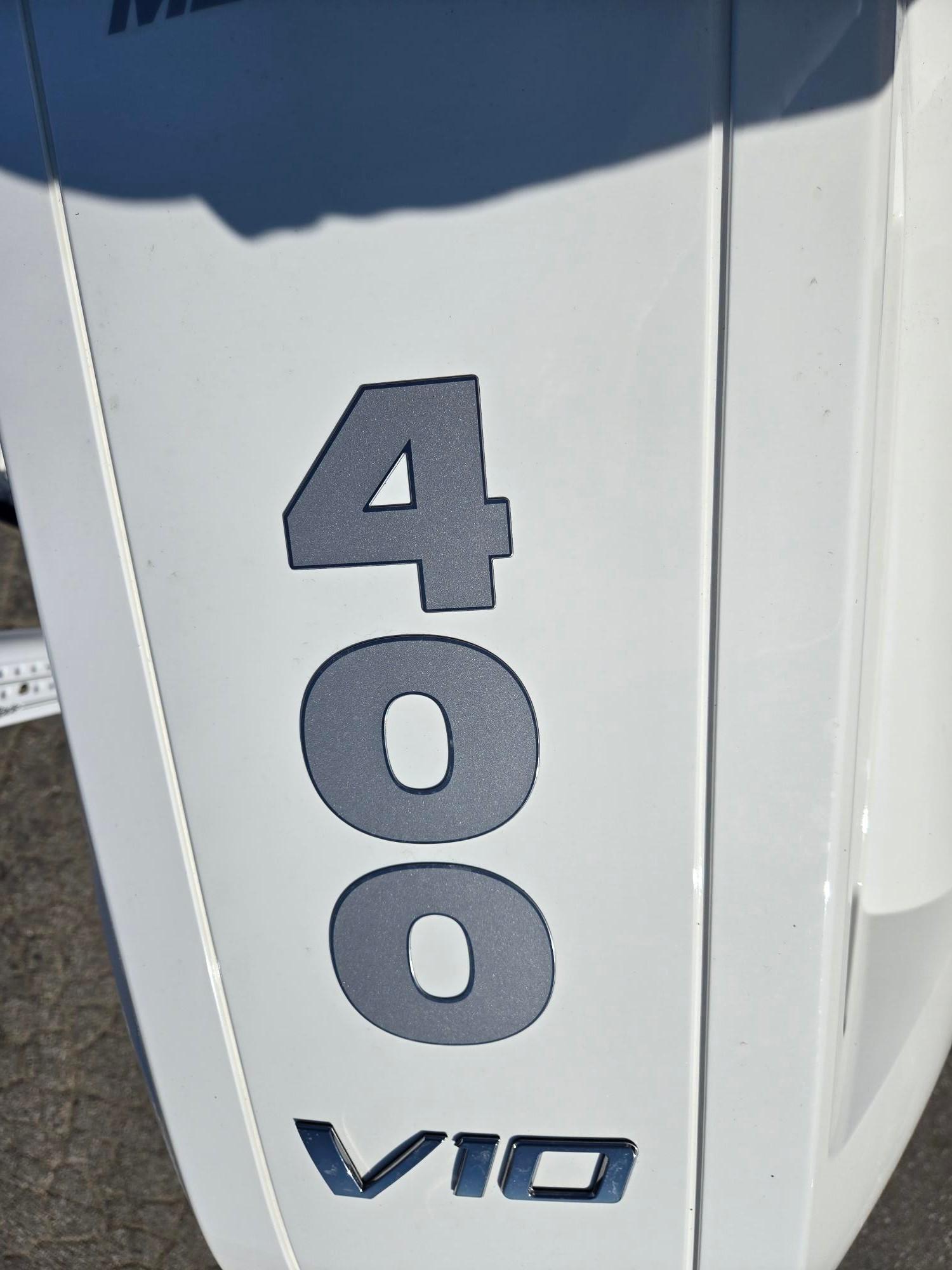 2025 Boston Whaler 250 Dauntless - 20