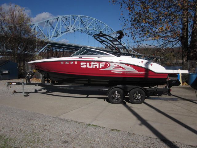 2023 Chaparral 23 Surf