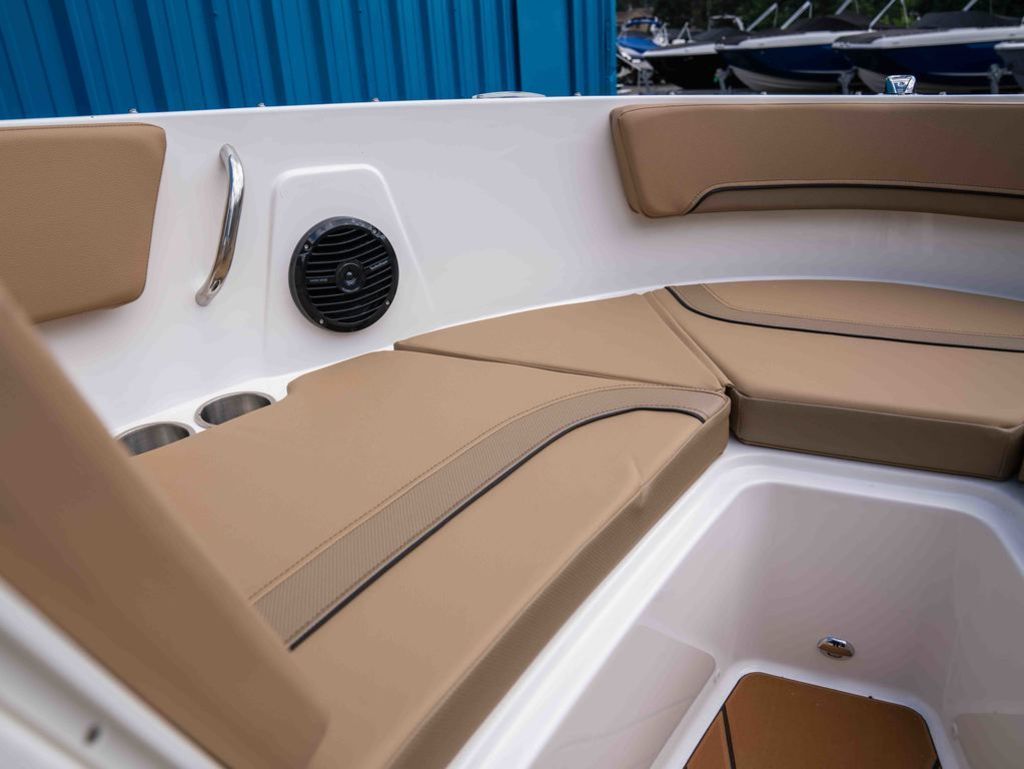 2026 Bayliner V20 - 13