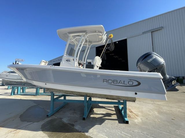 2024 Robalo 226 Cayman - 2