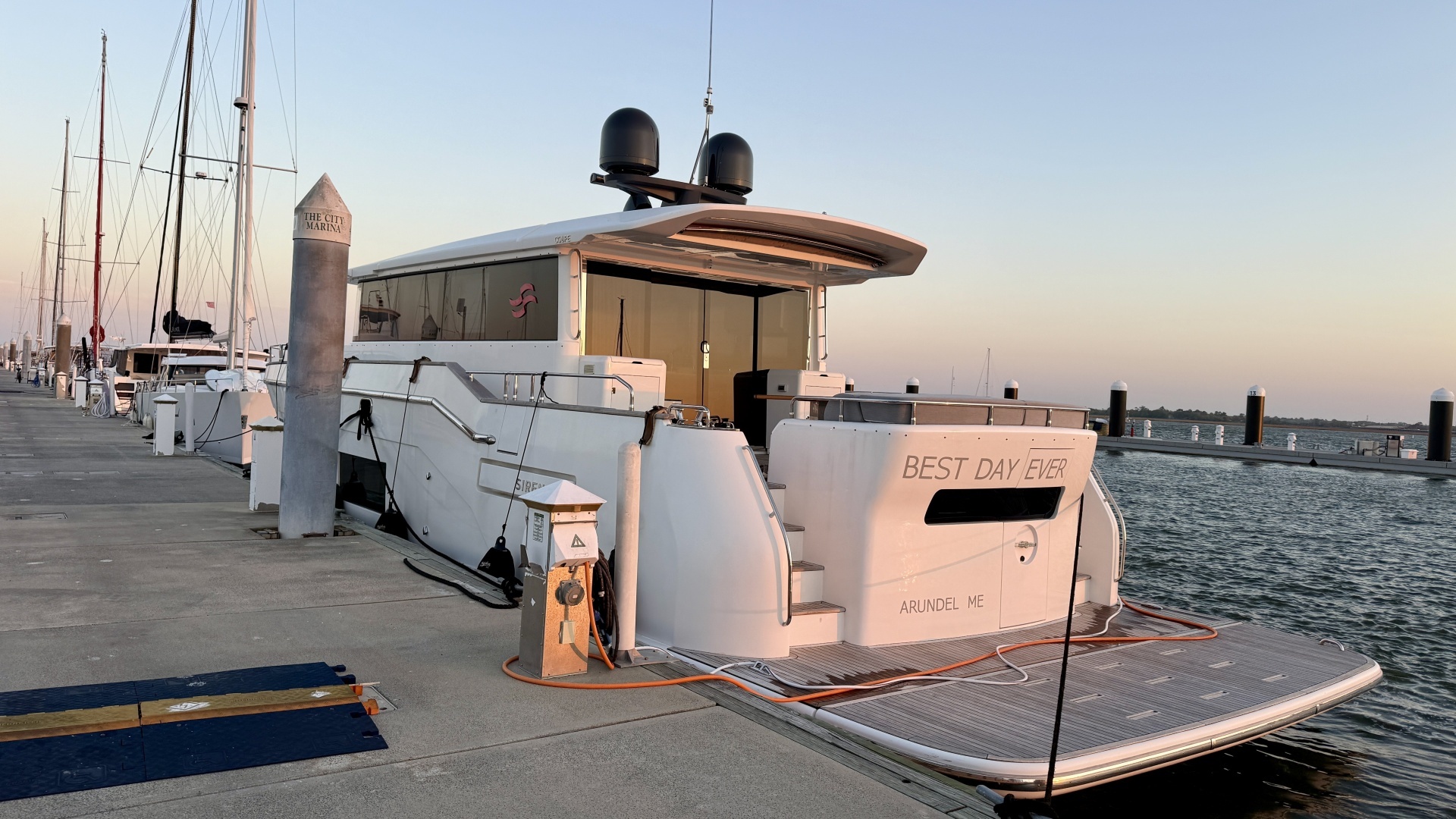 2021 Sirena — - Image 2