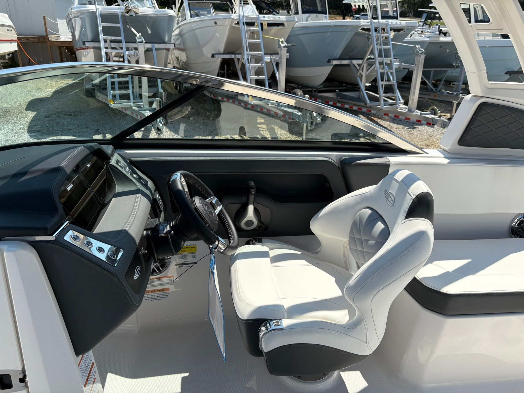 2025 CHAPARRAL 250 OSX - Image 19