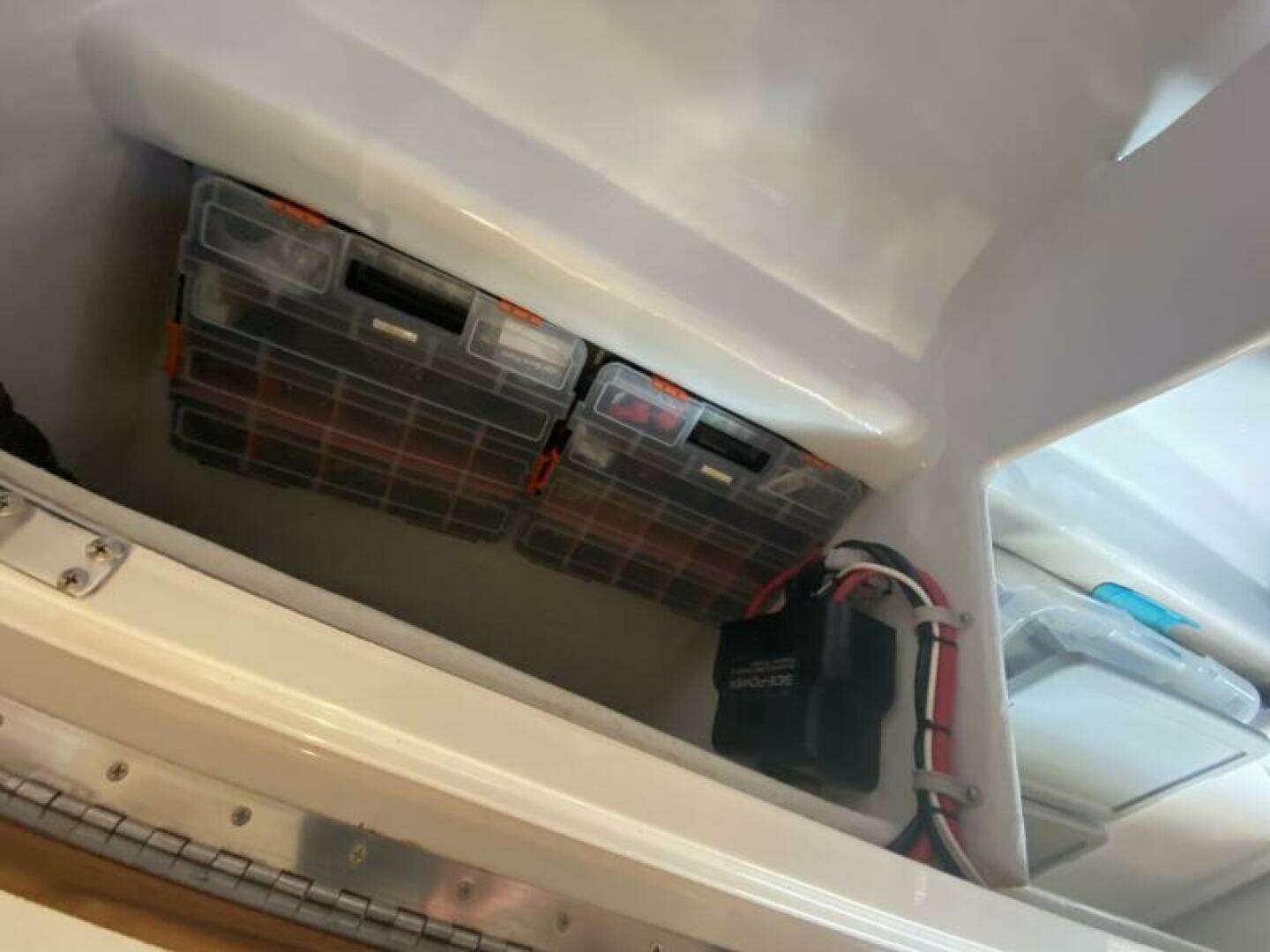 2006 Cabo 40 Express - Image 21