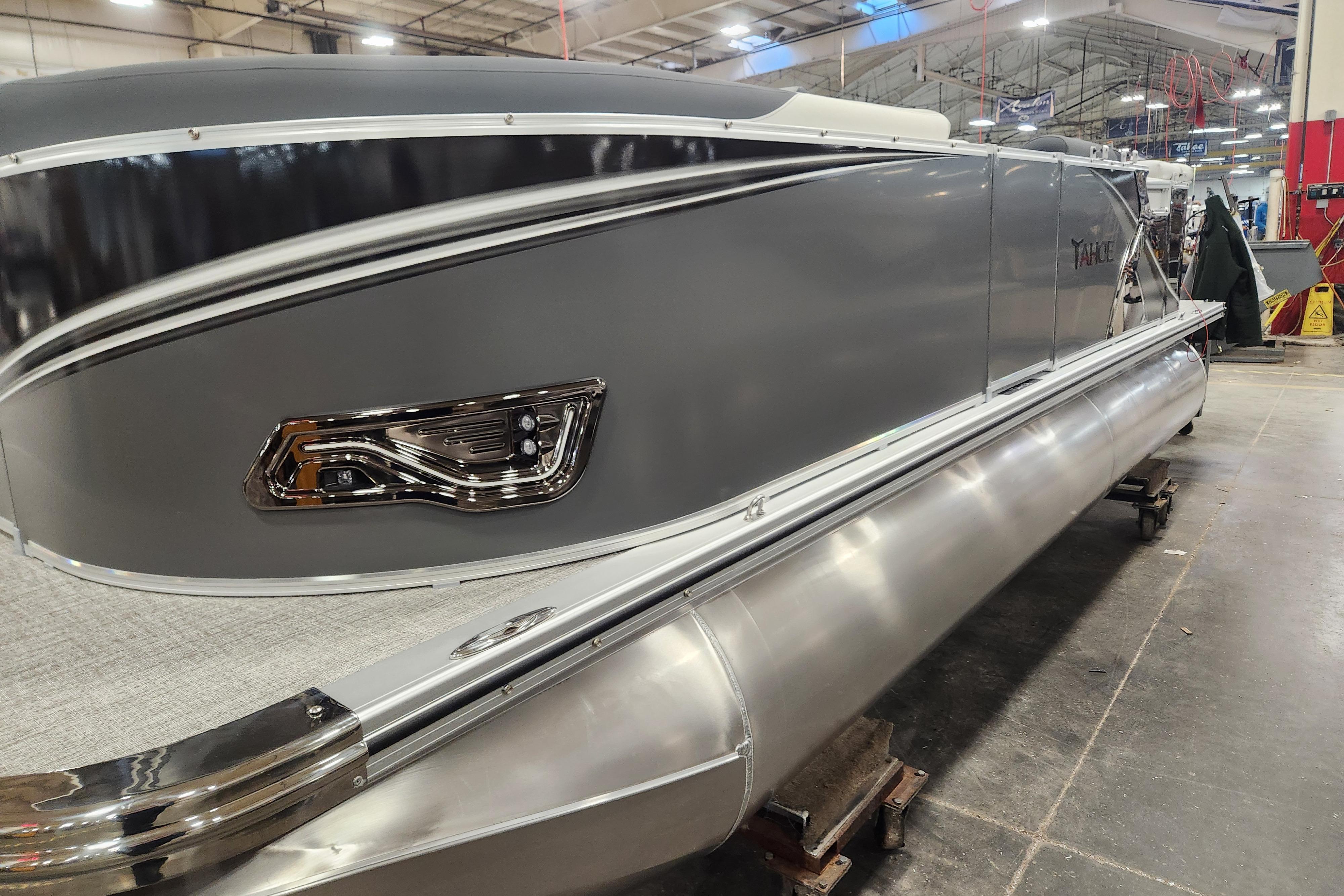 2026 Tahoe Pontoon 1985 LTZ Cruise