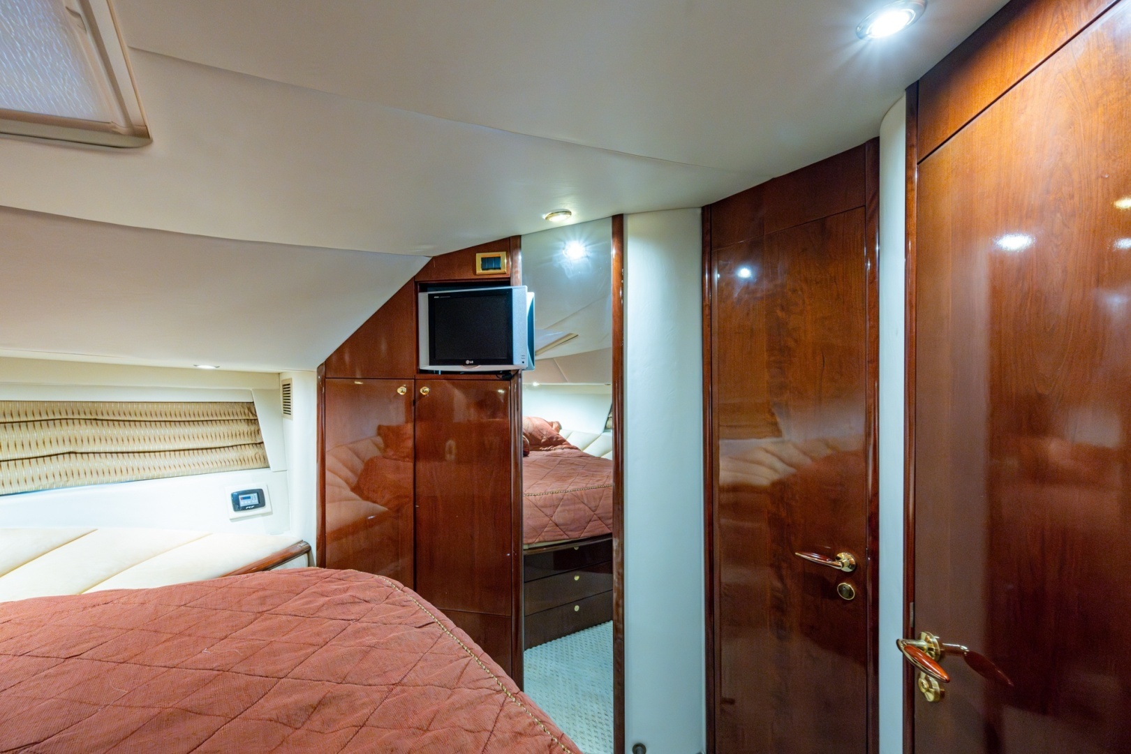 2000 Fairline Squadron 52 - Image 54