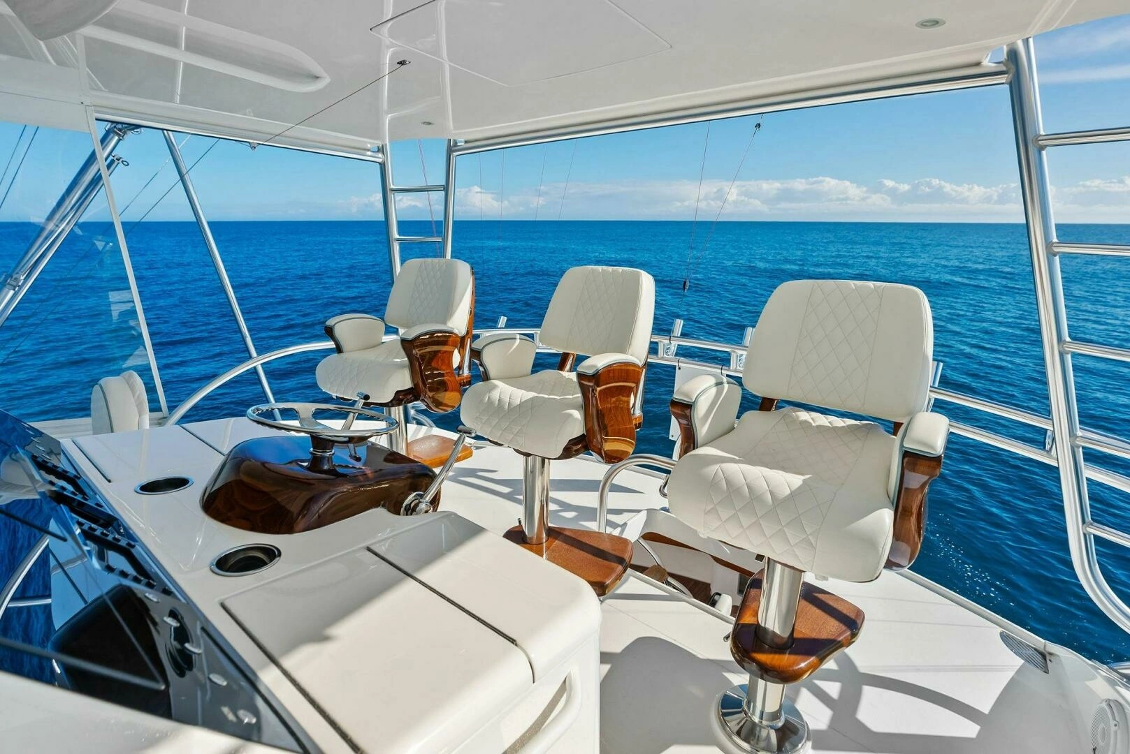 2023 Viking 64 Convertible - Image 2