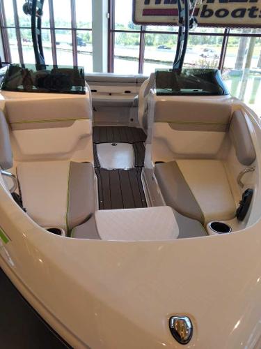 2023 Tahoe 210 Si Limited boat interior with seating and cup holders.