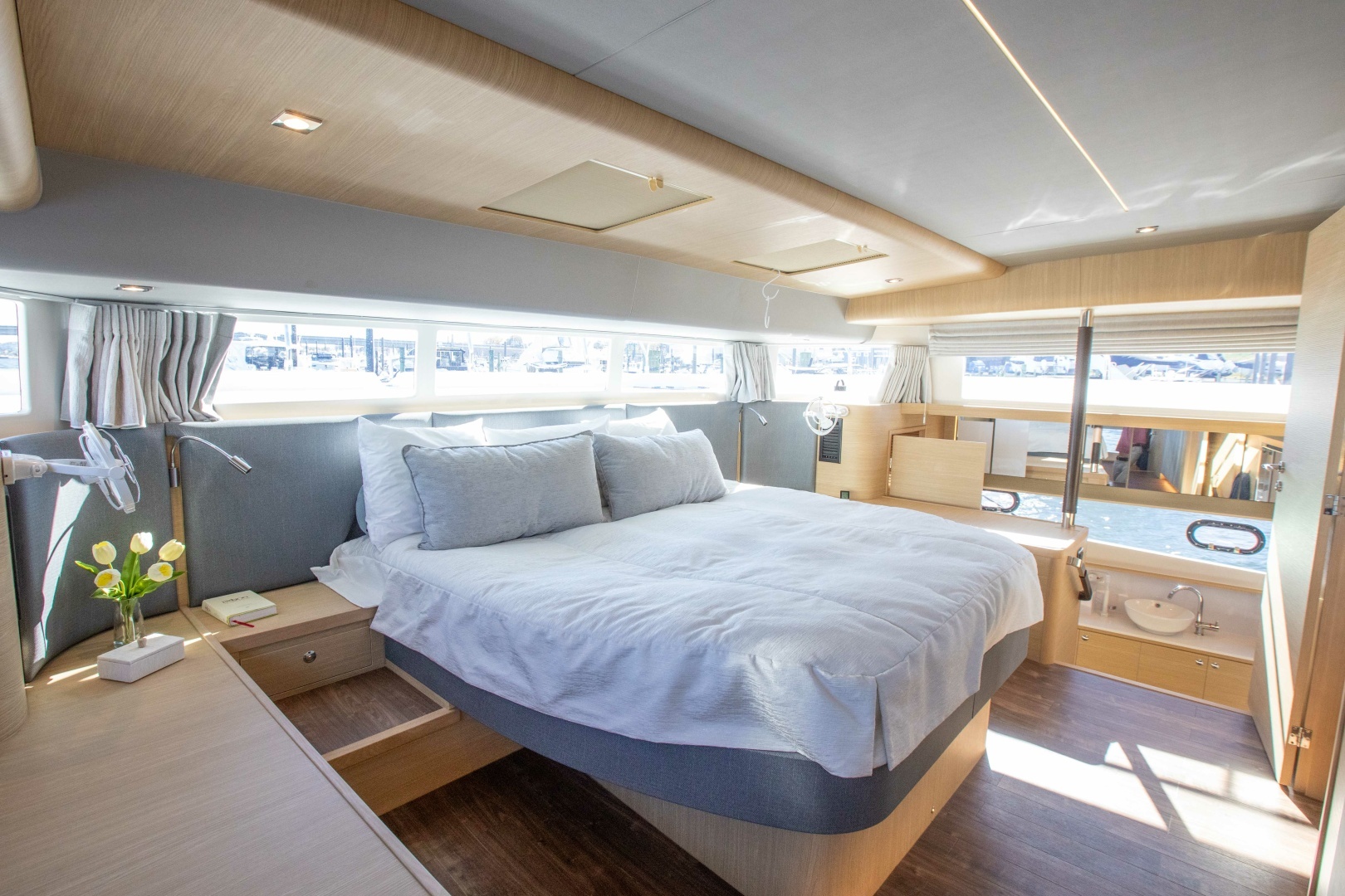 2023 Aquila 54 Yacht - Image 41
