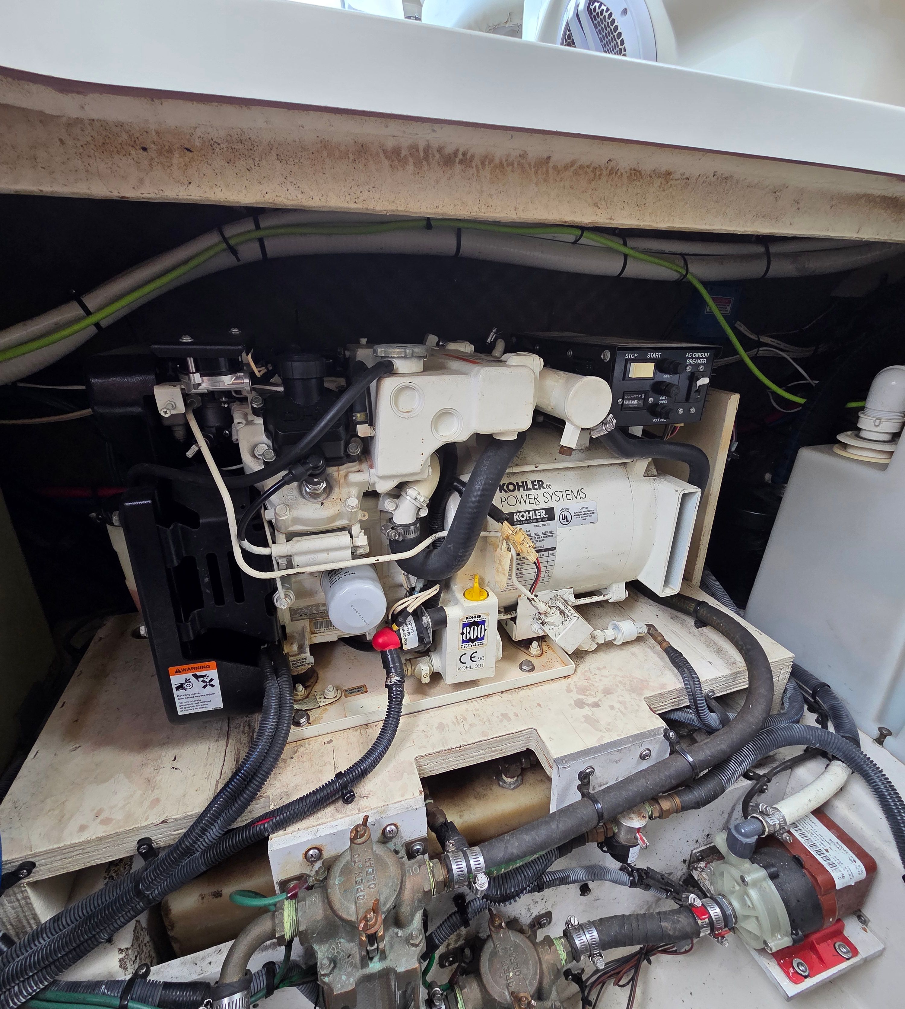 Engine compartment of a 2005 Sea Ray Sundancer 260 boat.