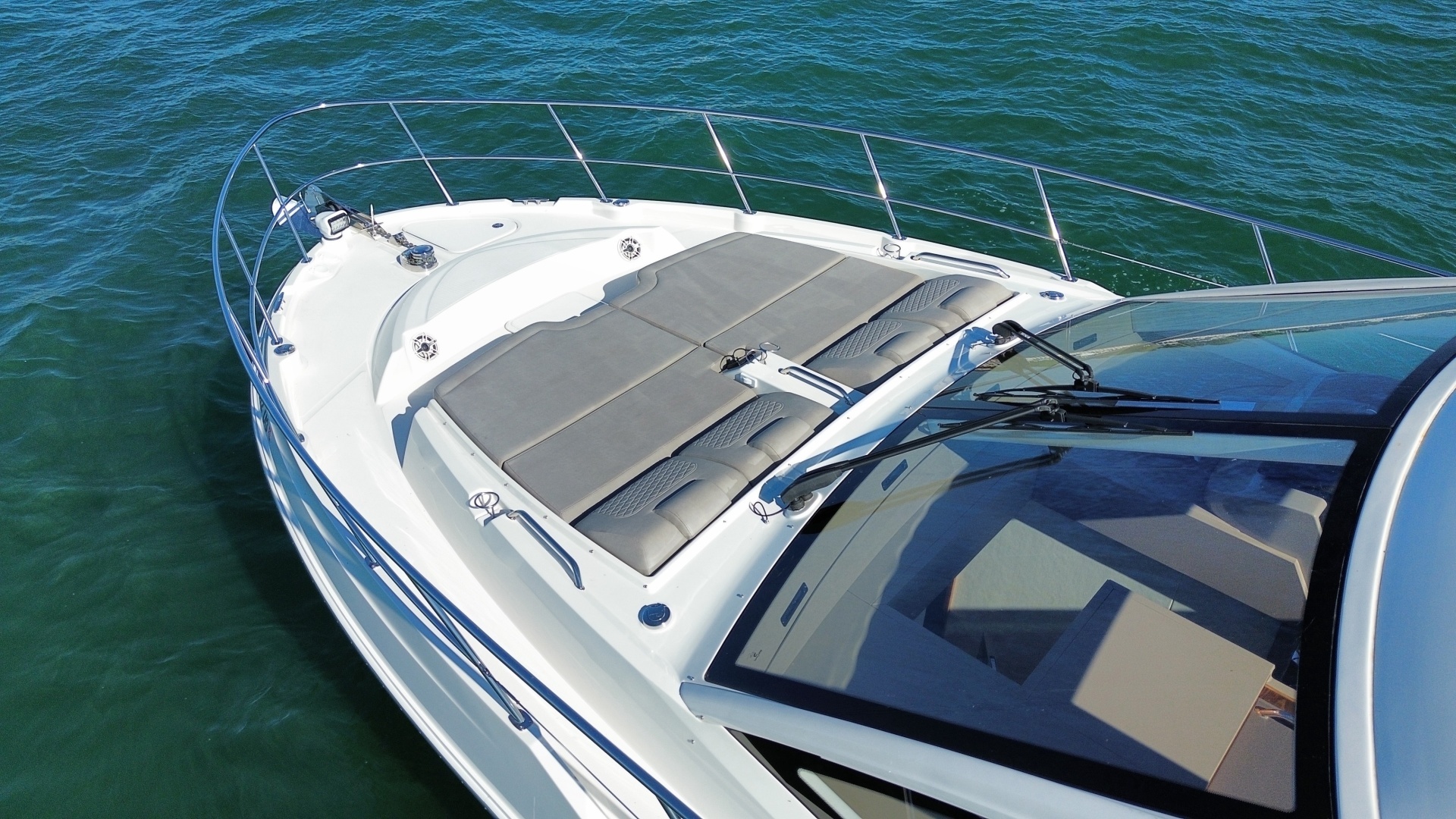 2019 Sea Ray 520 Sundancer - Image 10