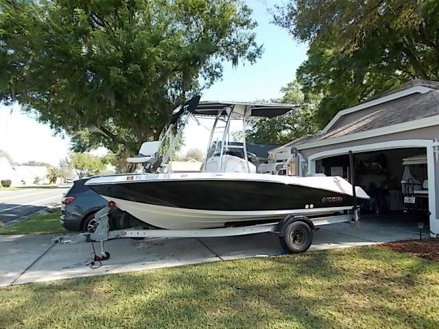 2018 Yamaha Boats 190 FSH Deluxe