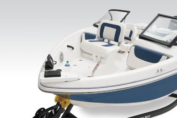 2024 Tahoe 185 S - 22