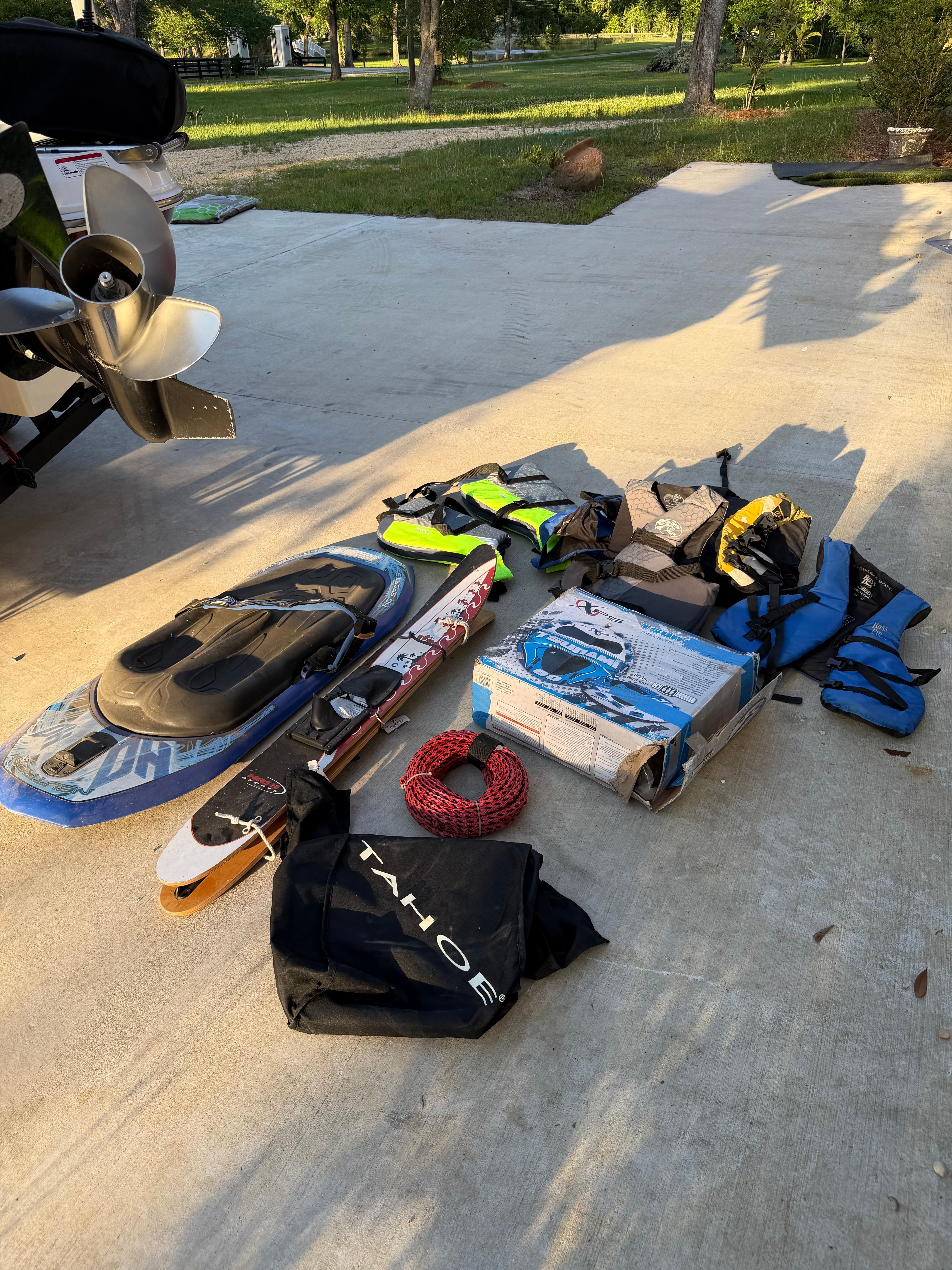 Boat accessories beside Tracker Tahoe 550TF, 2020 model.