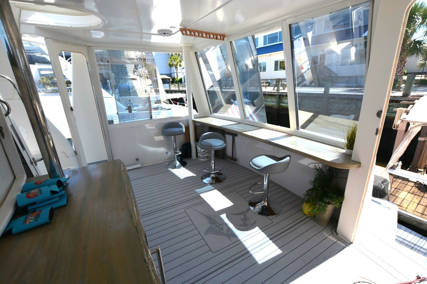 2000 Carver 504 Cockpit Motoryacht - Image 8