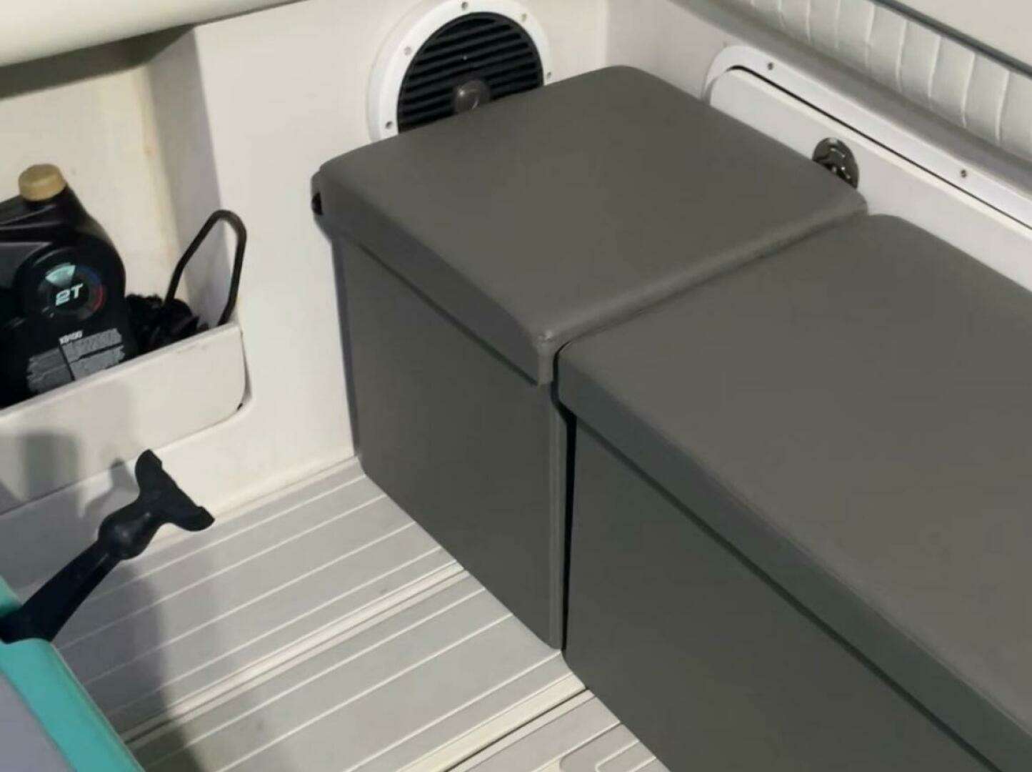 1990 Wellcraft Scarab 30 Sport - Image 53