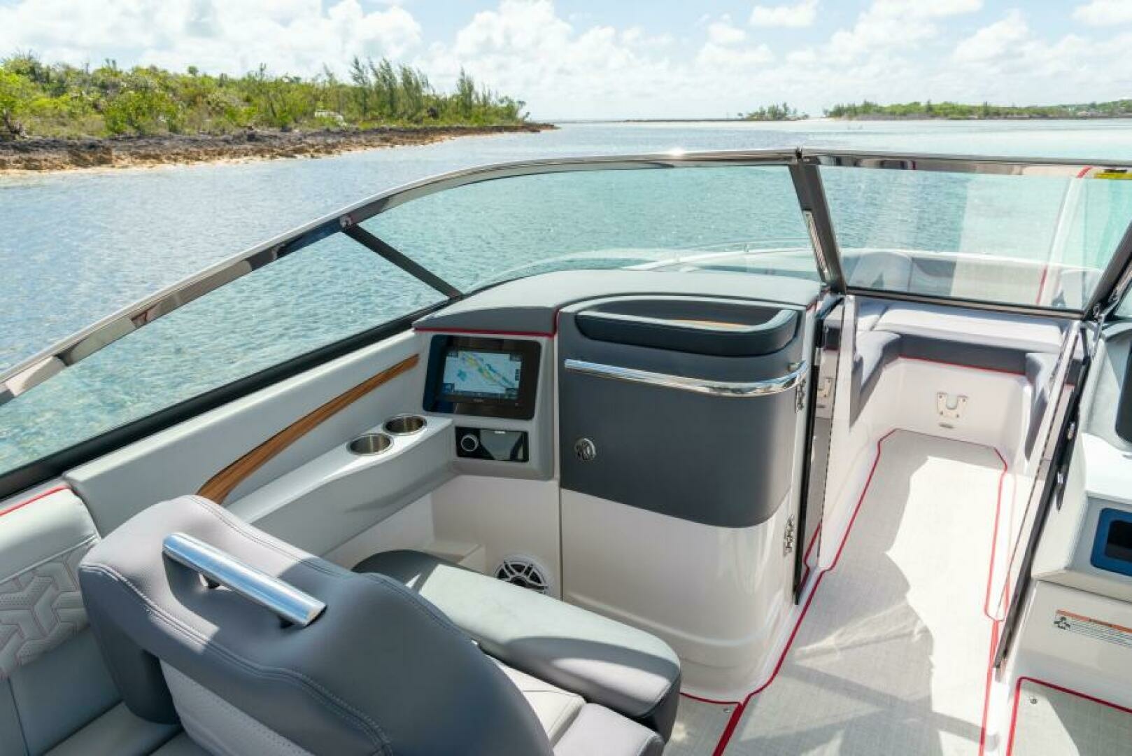 2027 Regal LX9 - Image 9