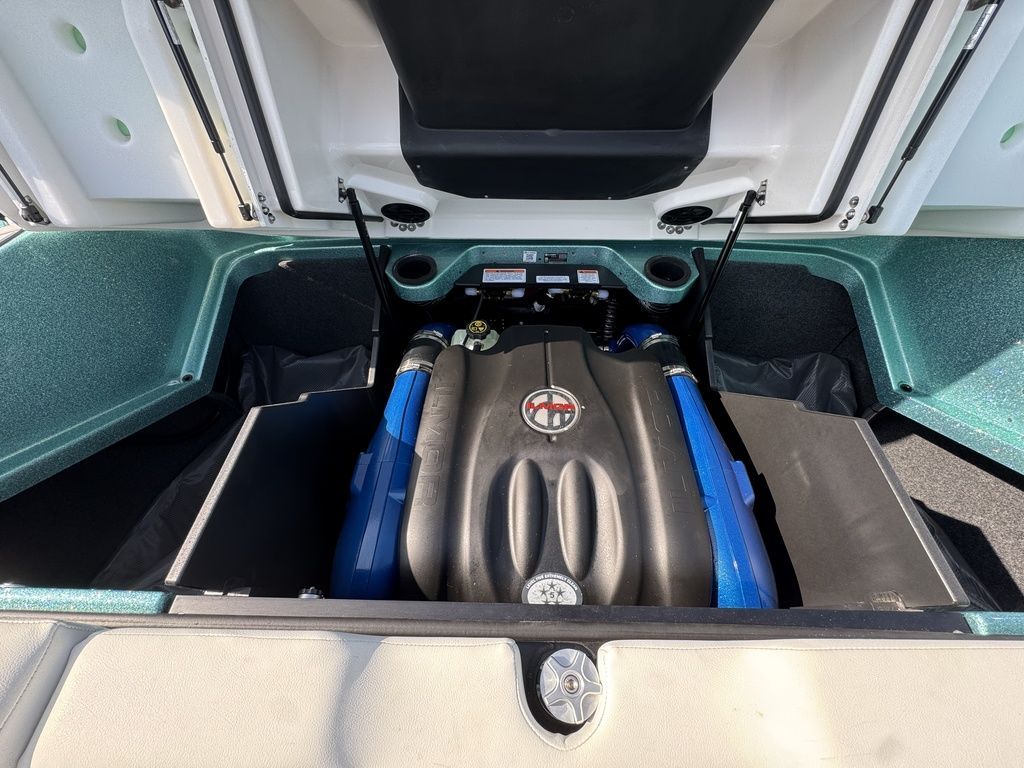 2024 MasterCraft X22 - 19