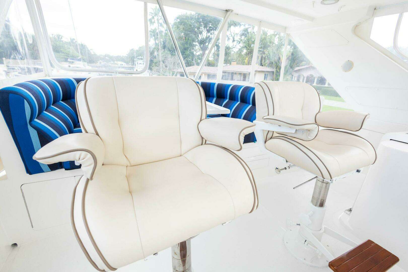 2005 Ocean Alexander Raised Pilothouse Flybridge Sedan - Image 28